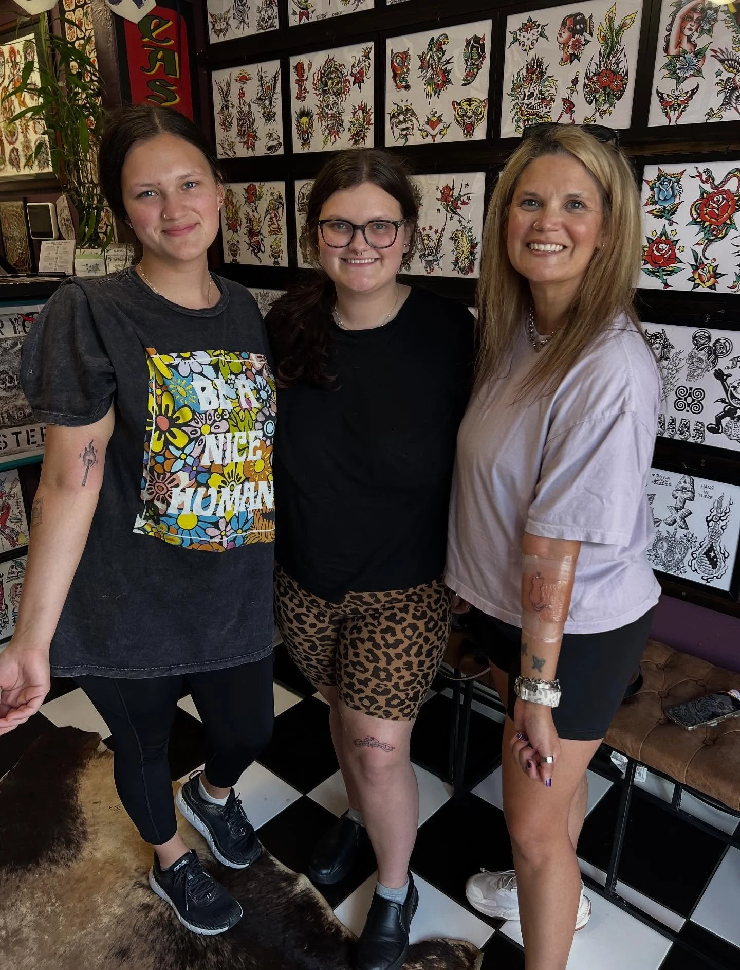 A tattoo will never hurt your feelings. Get something permanent for once⛓️

#swiftietattoo #taylorswifttattoo #cedarpark #cedarparktattoo #georgetowntx #cedarparktx #texastattooshop #georgetowntattoo