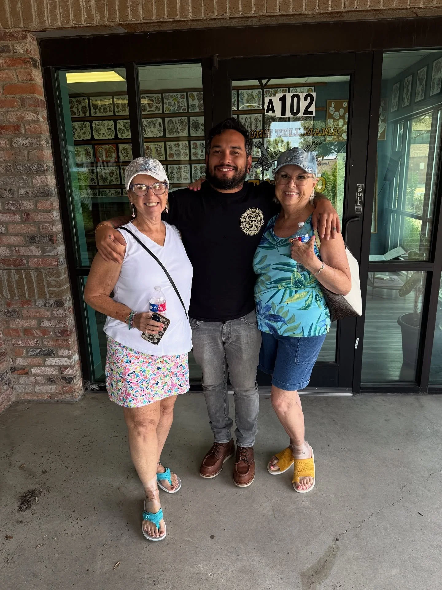 Raise your hand if you&rsquo;ve been asked to take a photo with one of us? 👀 The social media hustle is real, y&rsquo;all! Turns out&hellip; people like seeing y&rsquo;all more than us! Thanks for not only letting us do what we love every day&hellip