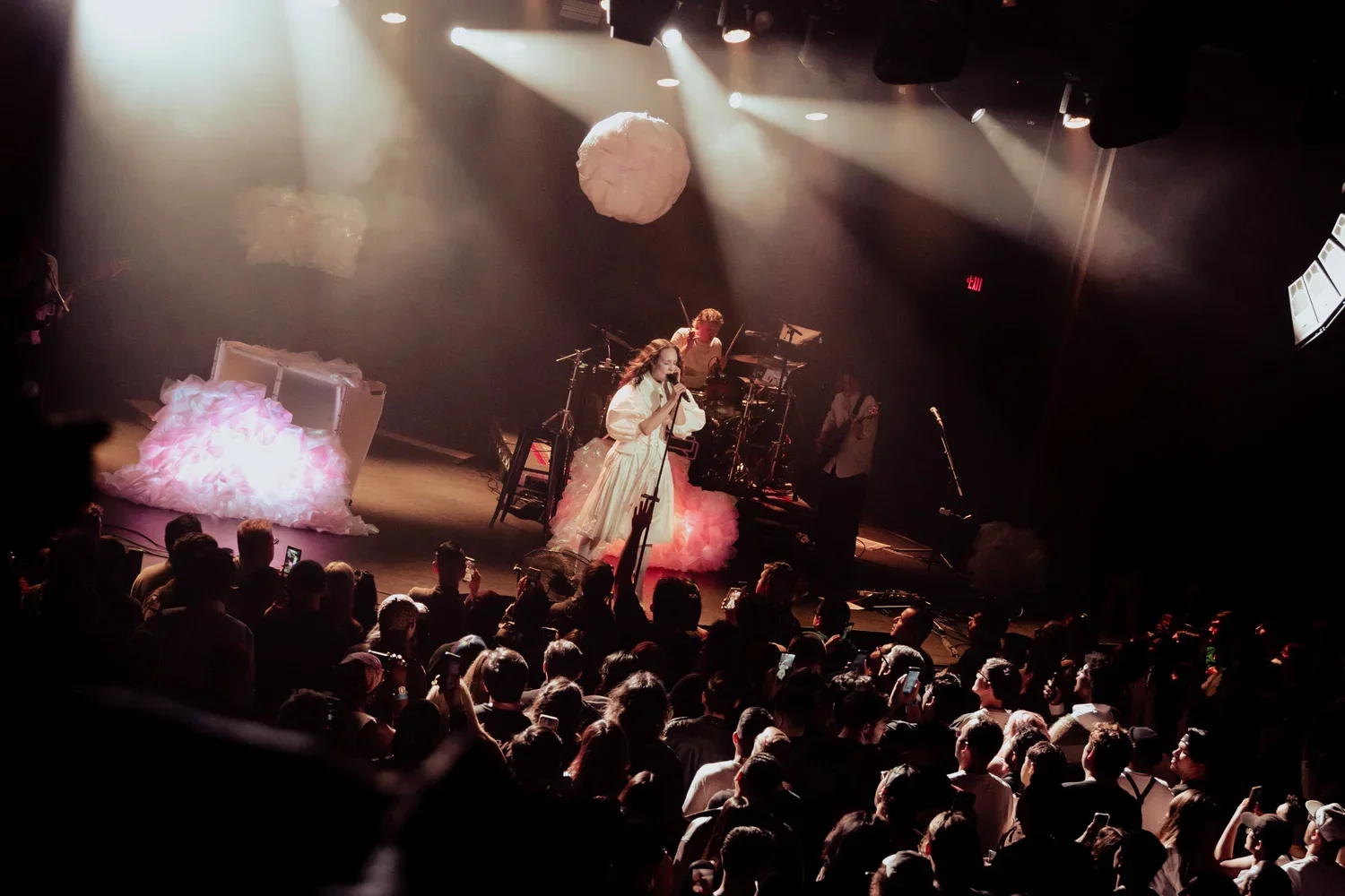 Allie X: Cape God Reunion Tour at The Bellwether, Los Angeles (Photographer: @leximphotos)