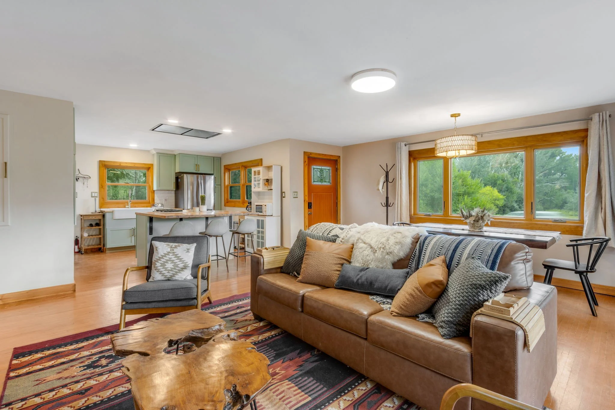 31-web-or-mls-3140-laporte-ave.jpg