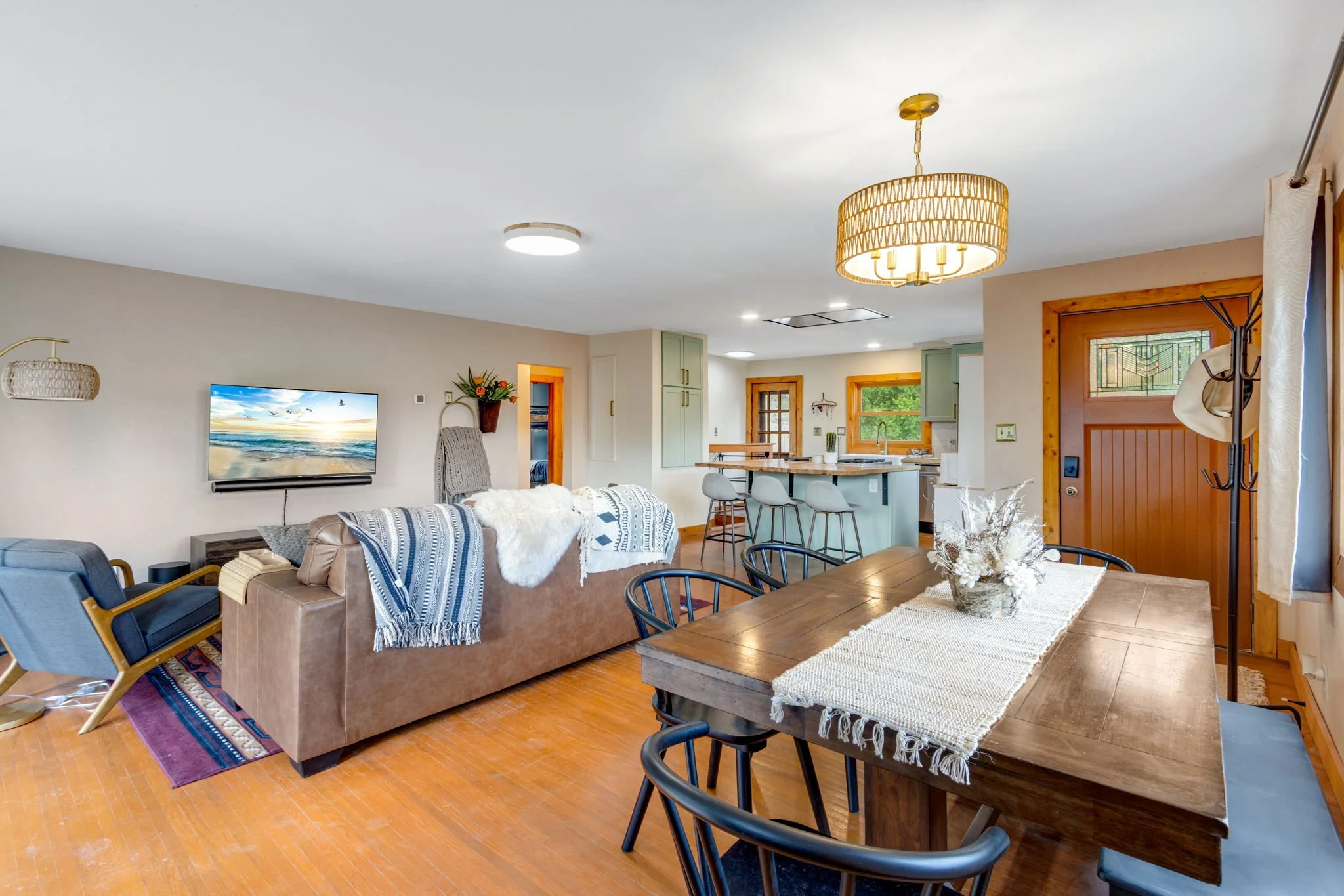 25-web-or-mls-3140-laporte-ave.jpg