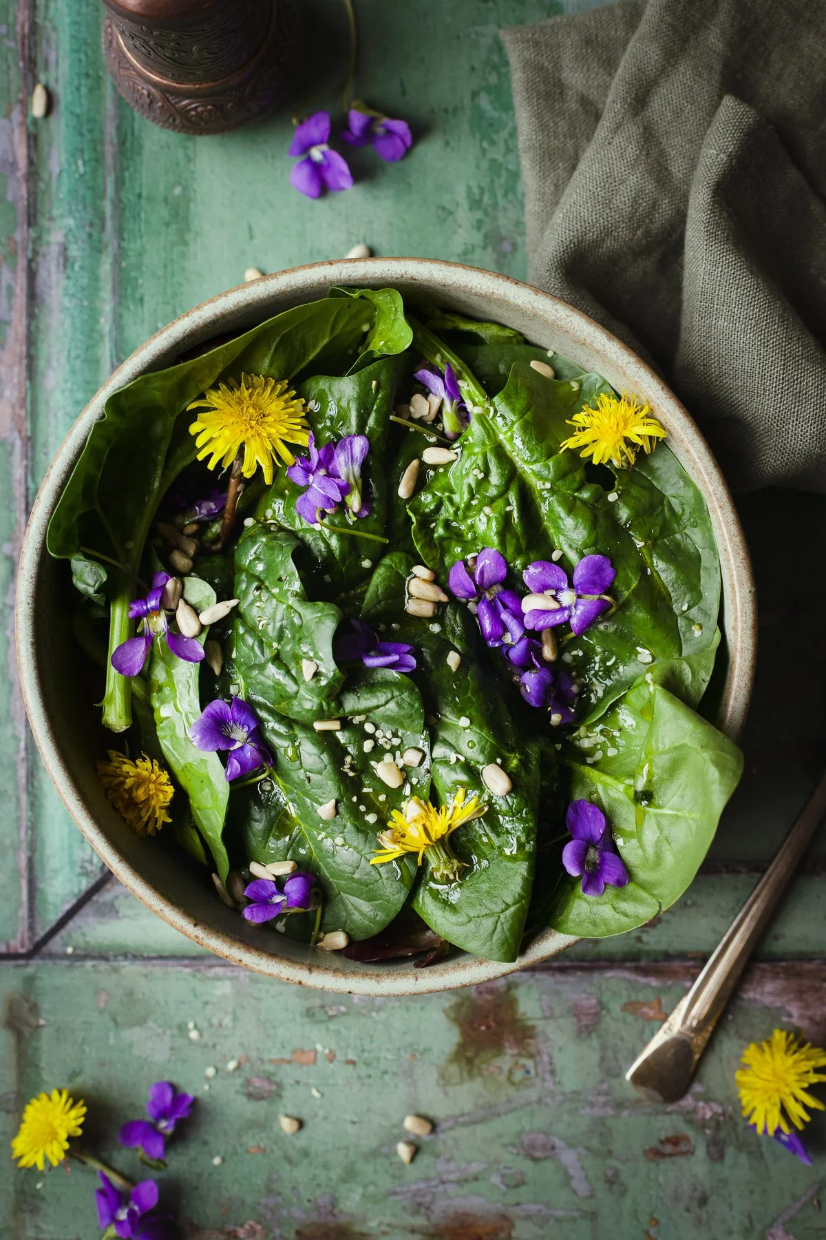 violet dandelion salad-1.jpg