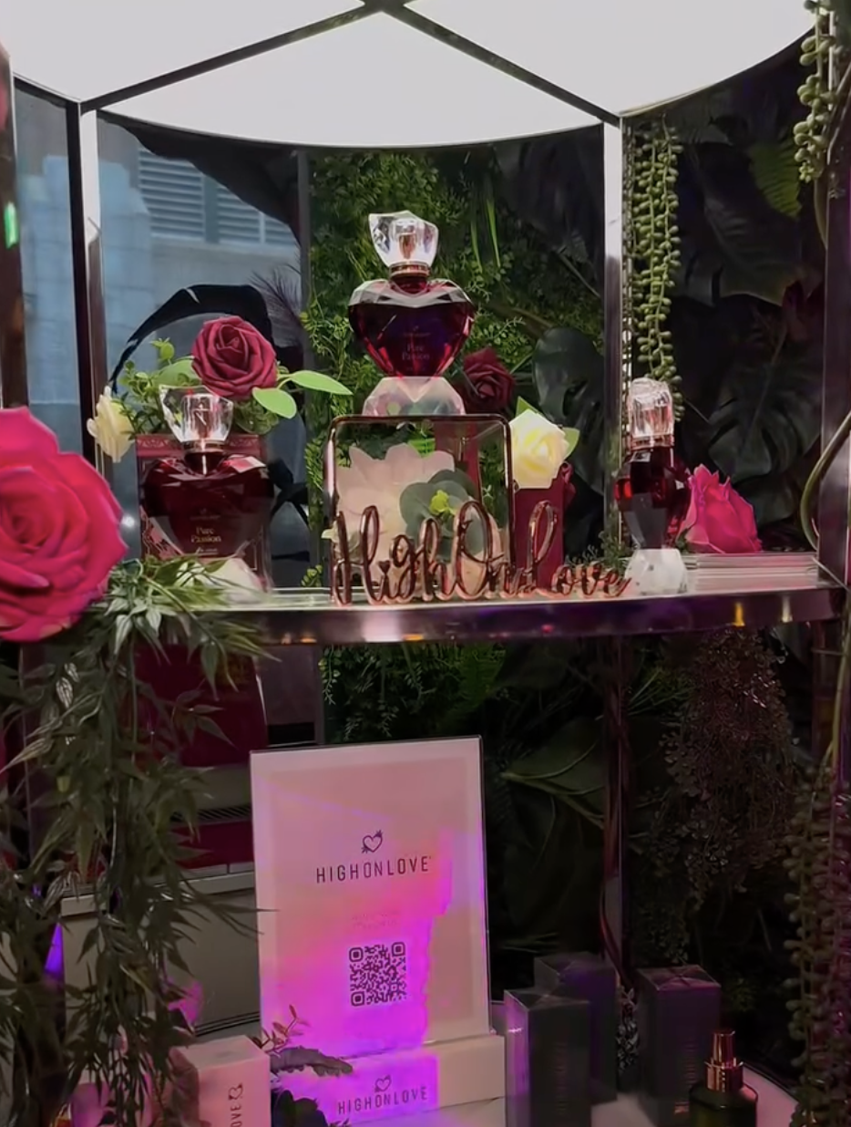 HIGHONLOVE X HOT GIRL SOCIAL CLUB POP-UP