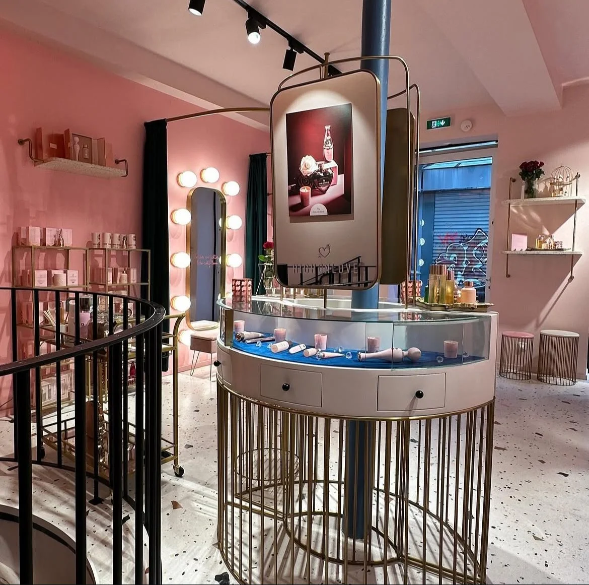 HIGHONLOVE PARIS STORE OPENING