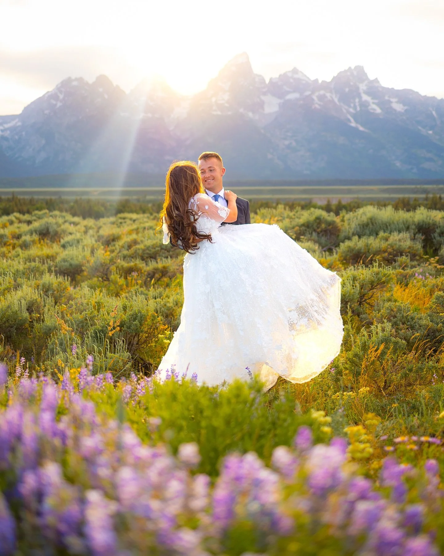 The Tetons may be my new favorite destination for elopements 😍 take this as your sign to elope in Jackson Hole ✨

Wyoming elopement photographer, Salt Lake City photographer, wedding, Teton national park, couples photoshoot, bridal session, #elopeme