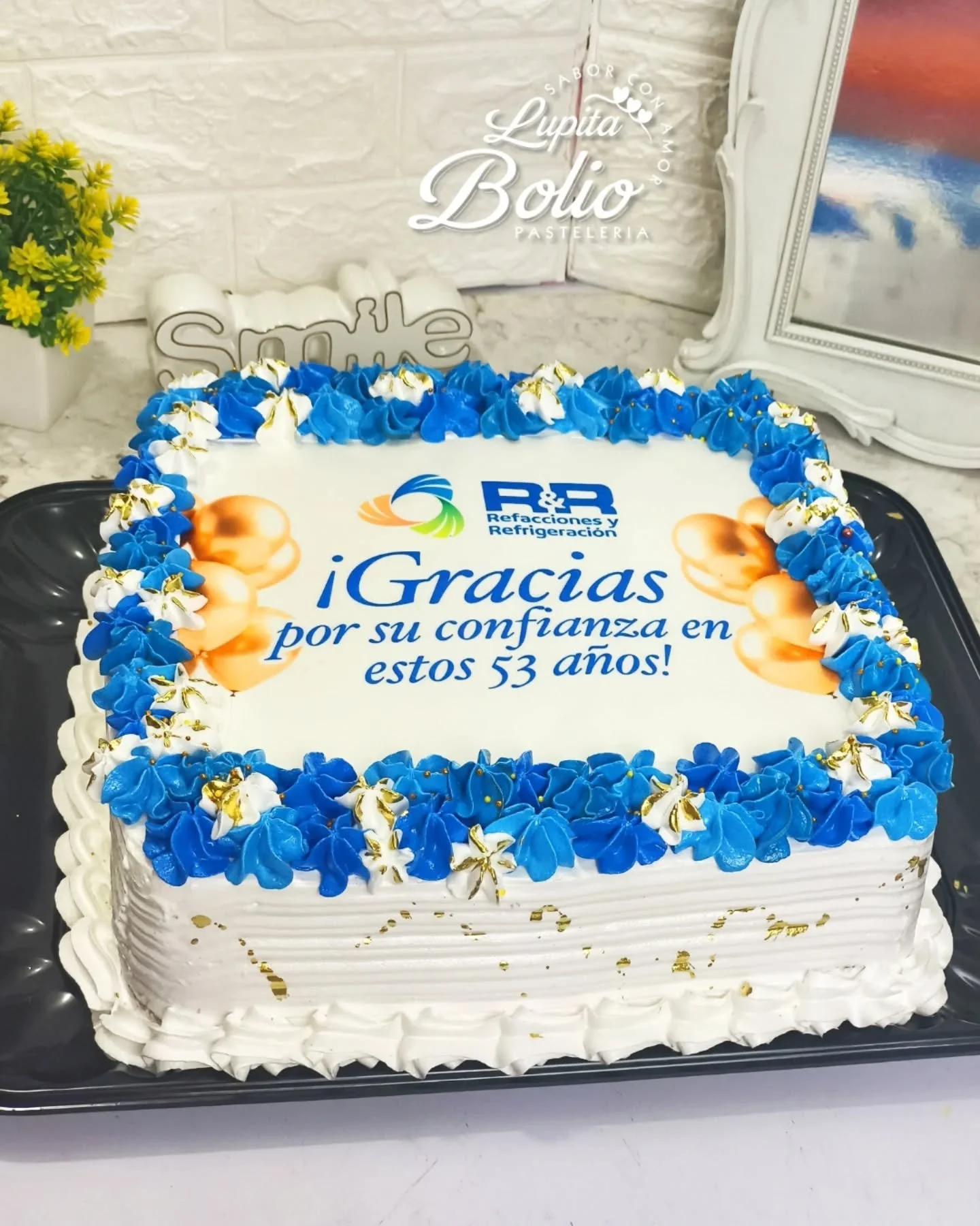 &iquest;Tienes un evento o reuni&oacute;n empresarial ? 👀
No te preocupes, nuestros pasteles son ideales para tus eventos corporativos y reuniones importantes 🍰🏢

✅ Cotiza con nosotros tu pastel personalizado 

📱Cd. Industrial - 9932144768
📱 Pet