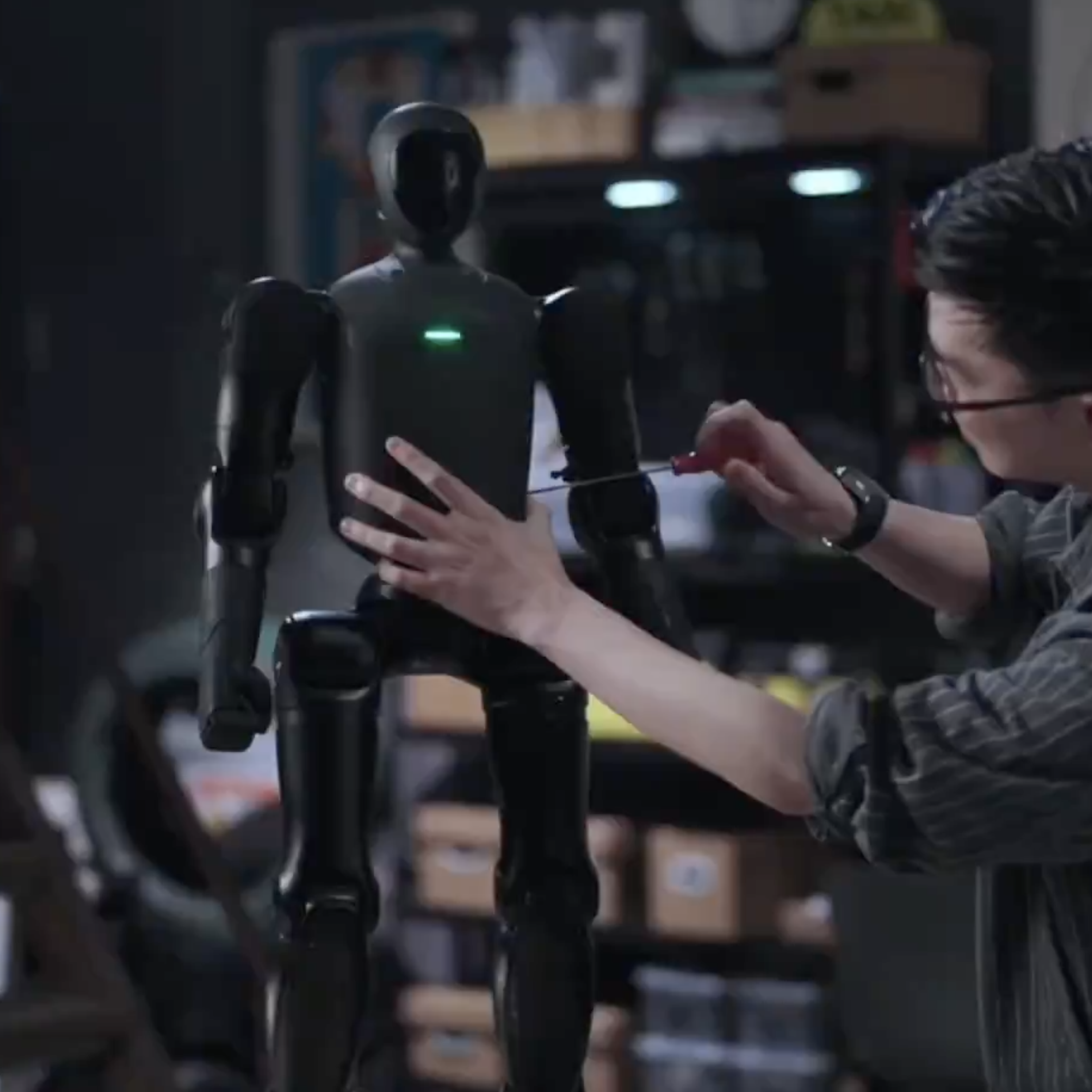 AGIBOT Unveils the Q1 Mini Humanoid and Signals the Rise of In Home Robots