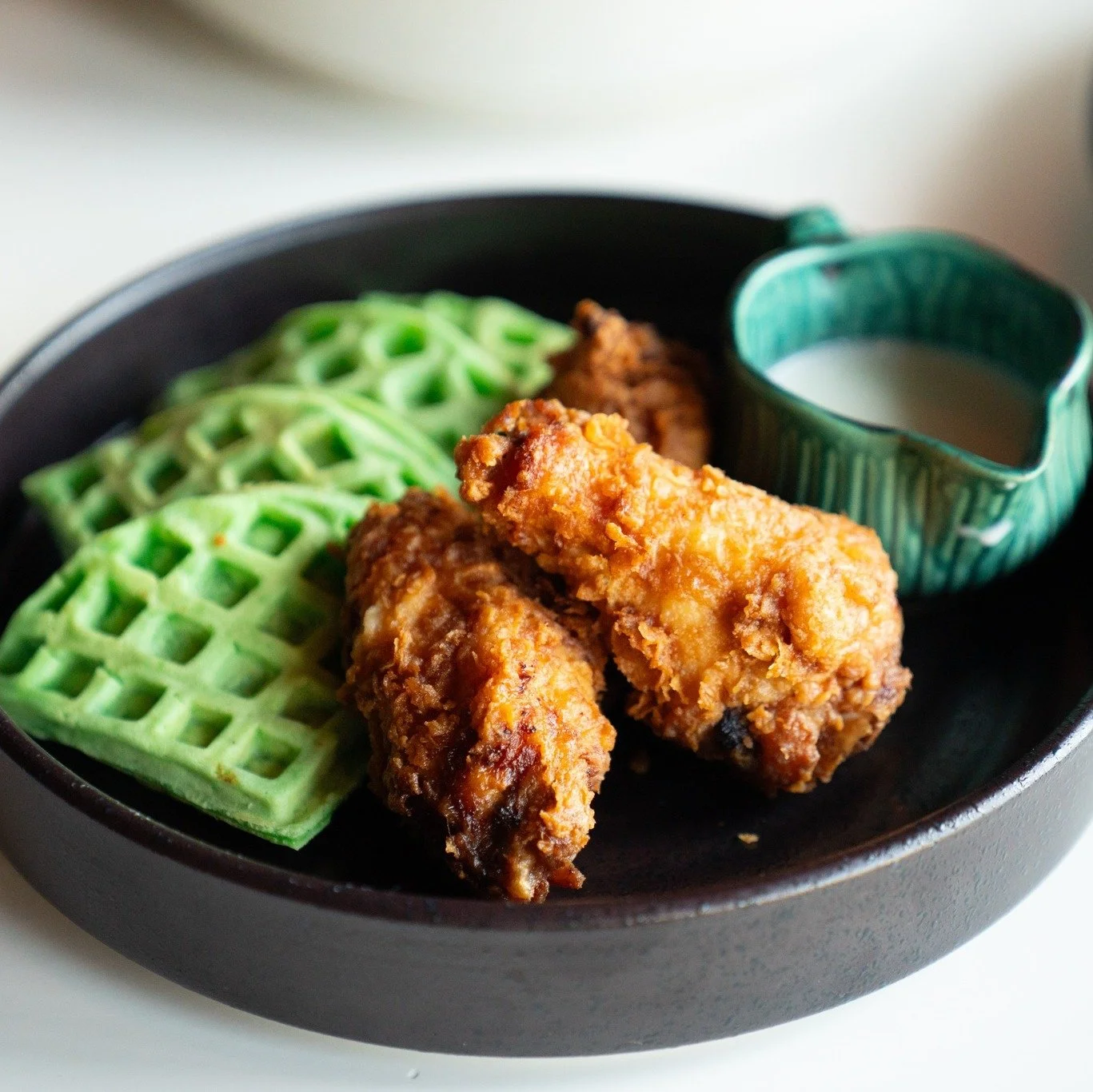 A brunch classic — BT style. β¨
Crispy, golden, and just the right amount of indulgent.
Come see us for brunch today! ππ
πΈ @yoselinmorenophotography
#BaoToanKitchen #VietnameseFlavors #MemphisEats #BrunchAtBaoToan #BaoToanBrunch #EatLocal90