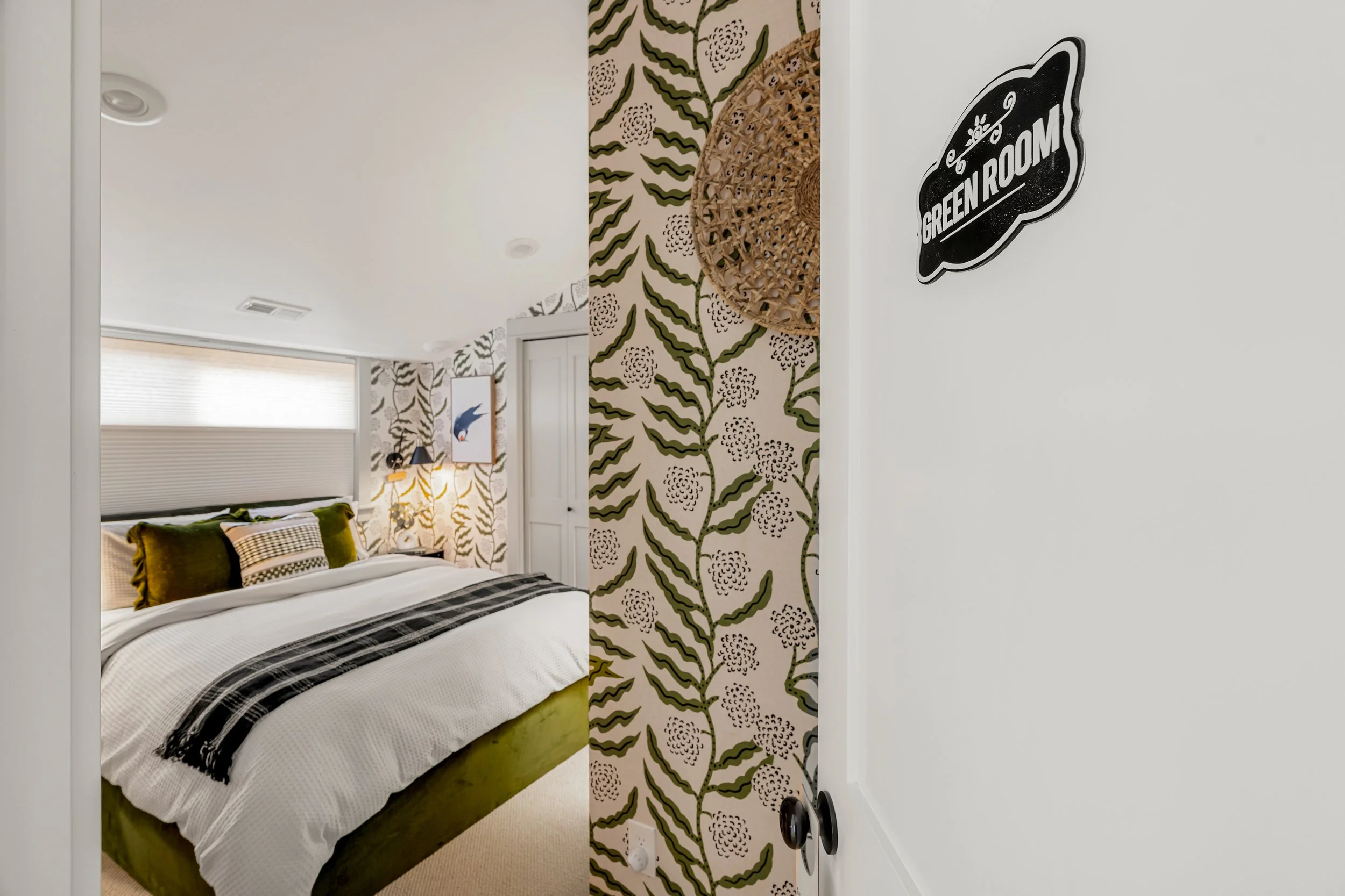 B&B 2880 (8 of 63).jpg