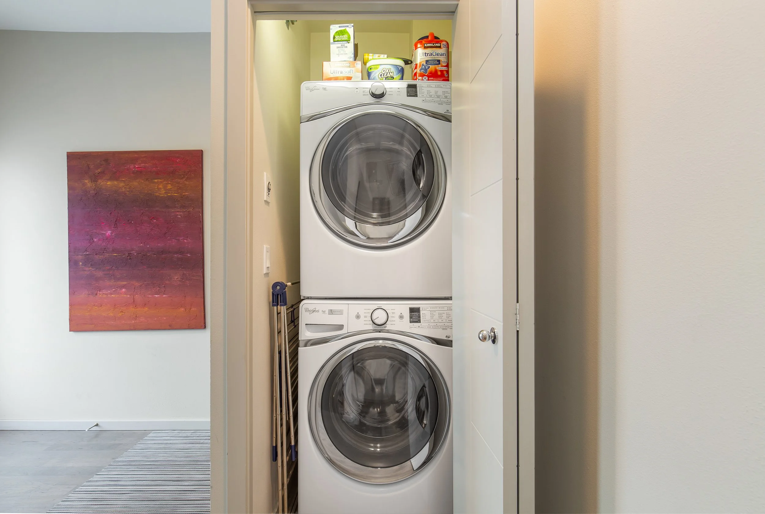 2433 8th Ave N, Seattle WA_0034.jpg