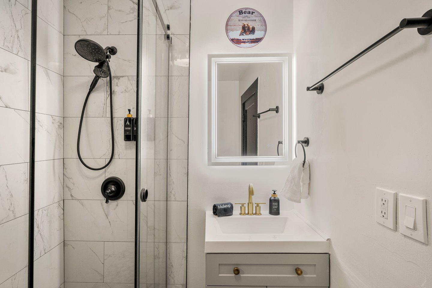 AirBnB RES (18 of 41).jpg