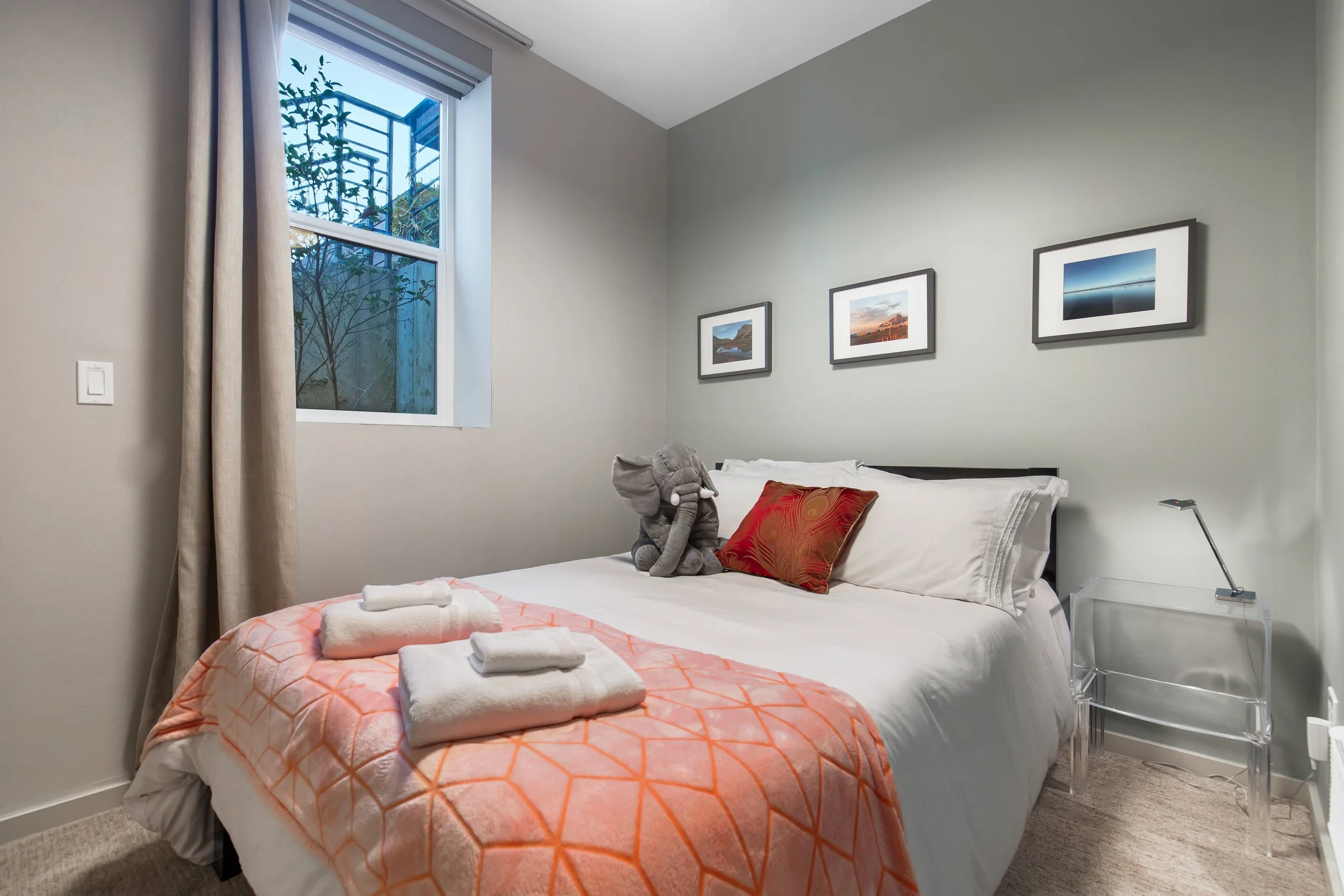 2433 8th Ave N, Seattle WA_0028.jpg