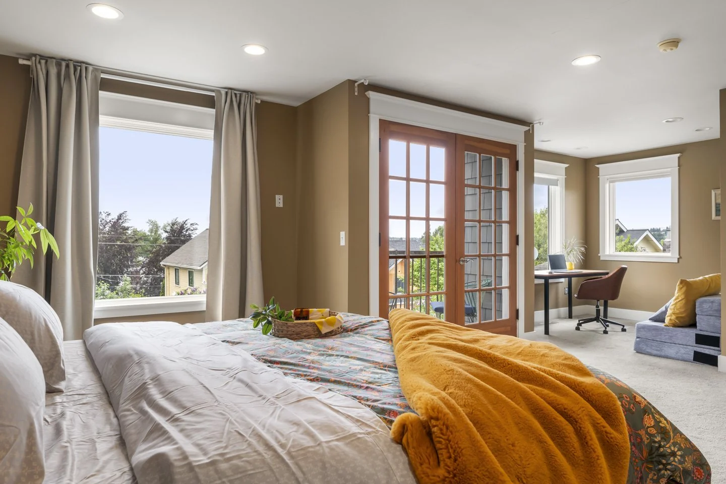 Sound Stays - Rathbun - Interior - AirB&B (23).jpg