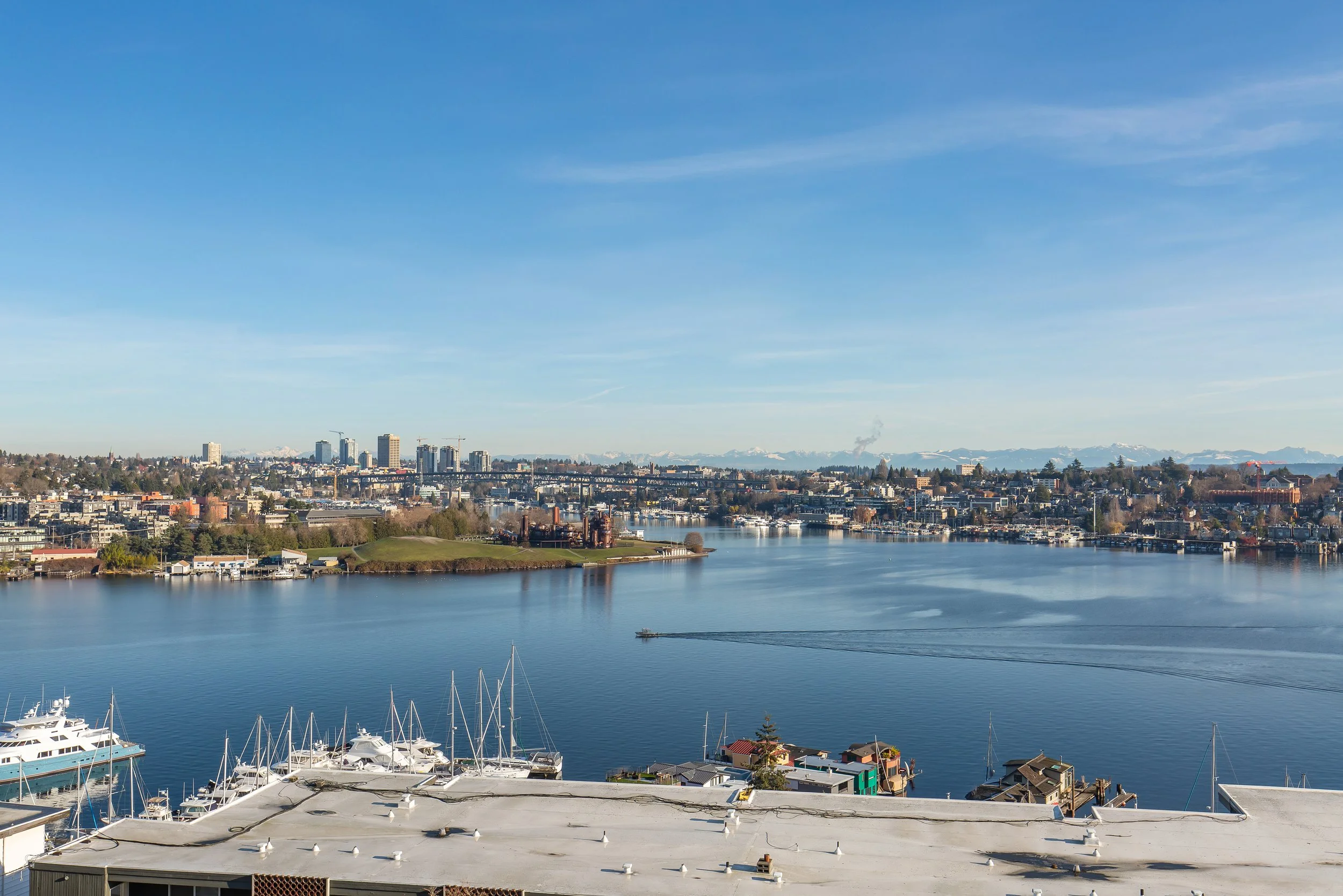2433 8th Ave N, Seattle WA_0039.jpg