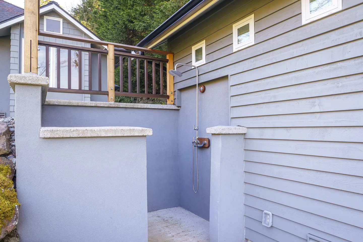 Exteriors - AirB&B res (16).jpg
