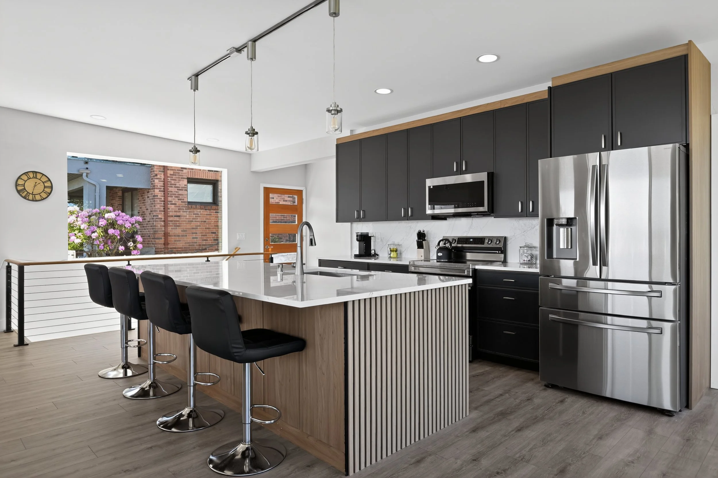 26_1701_41st_Ave_SW-Kitchen-0258.jpg