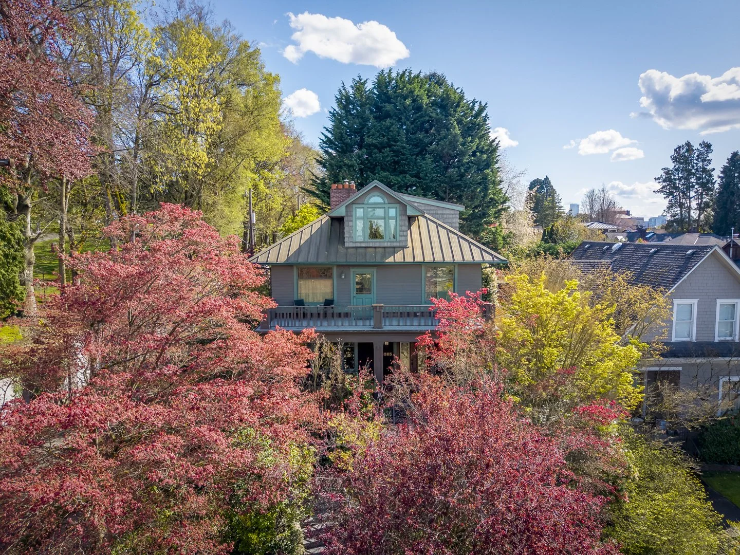 Sound Stays - Volunteer Park - Aerial - AirB&B RES (1).jpg