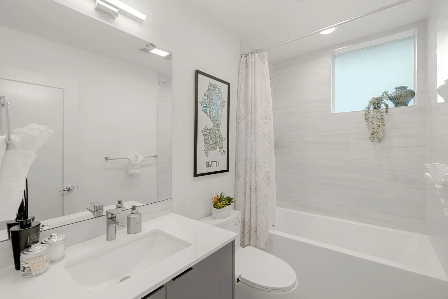 Interiors - AirBnB 1440 (12).jpg