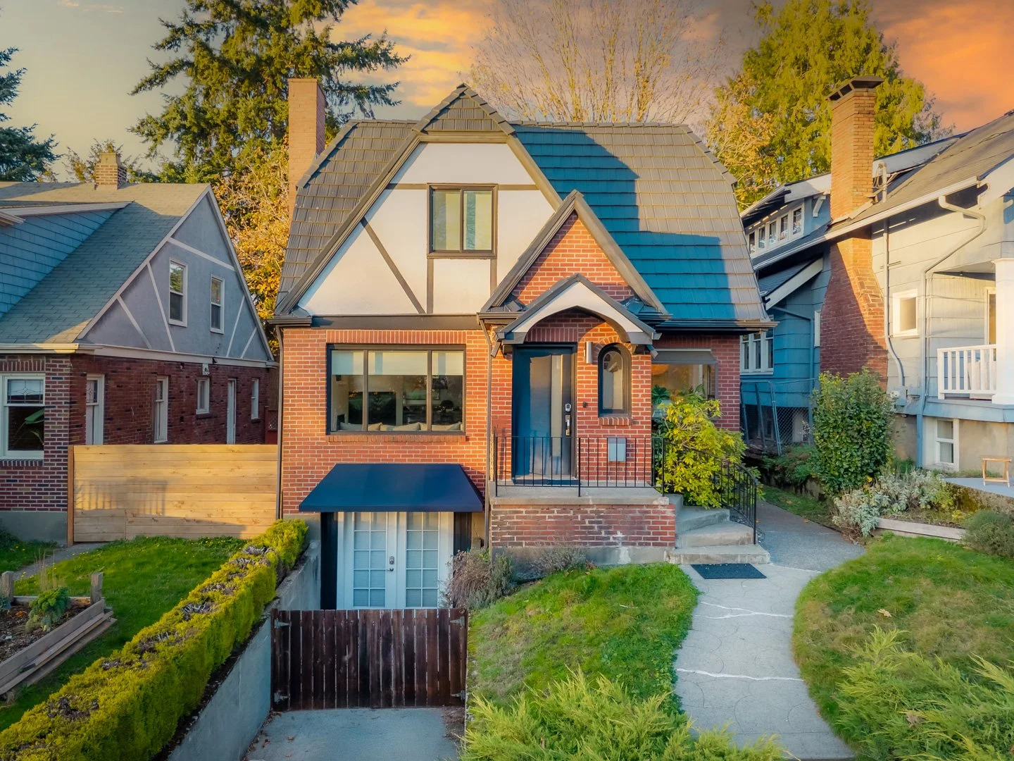 AirB&B 1440 - Aerial (2).jpg