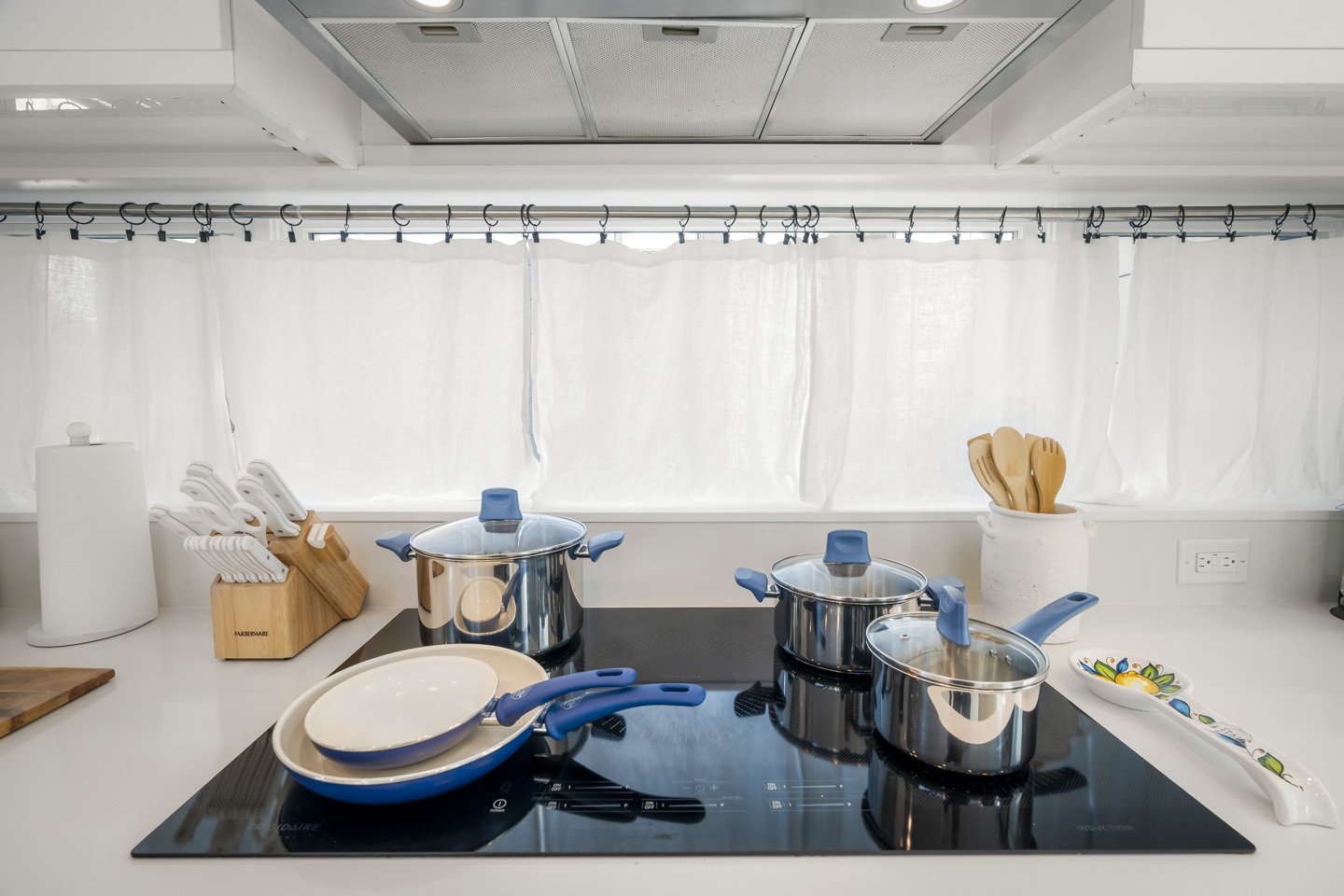 Sound Stays - Dexter - Interior - AirB&B (10).jpg