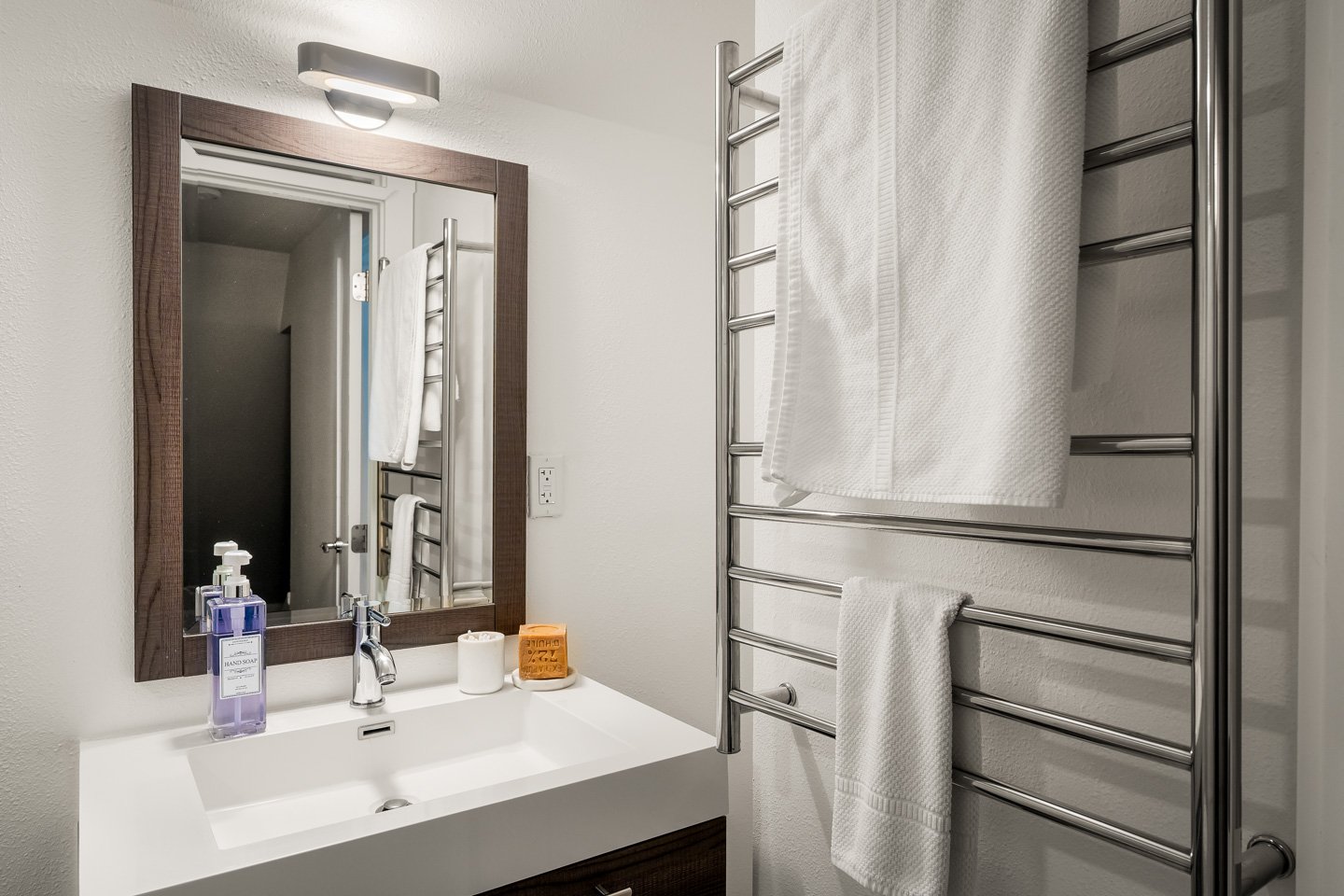 AirB&B 1440 (25).jpg