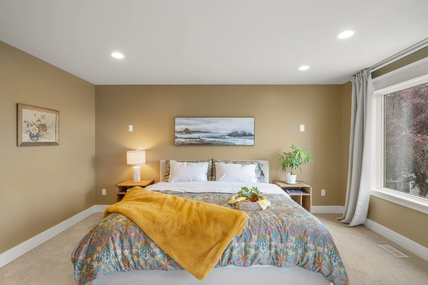 Sound Stays - Rathbun - Interior - AirB&B (20).jpg