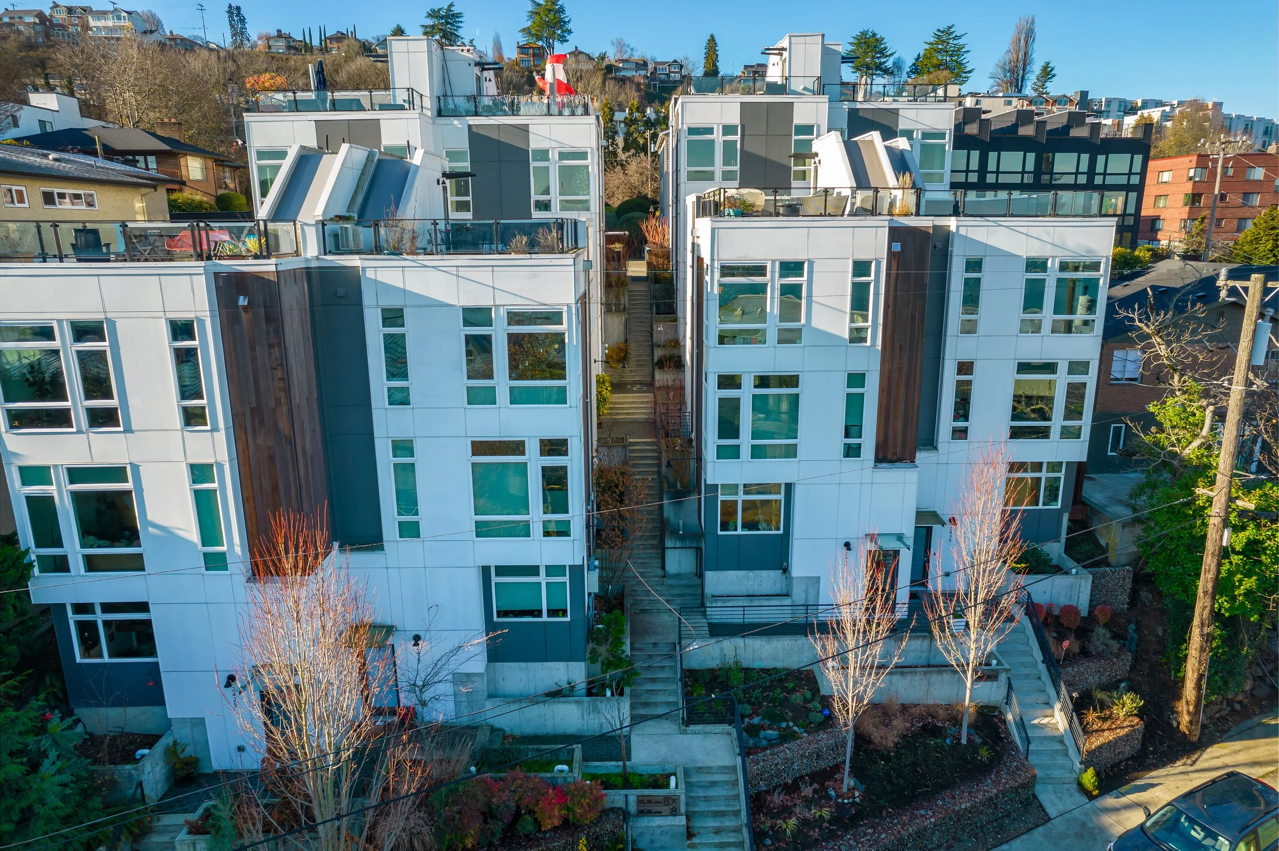 2433 8th Ave N, Seattle WA_0052.jpg