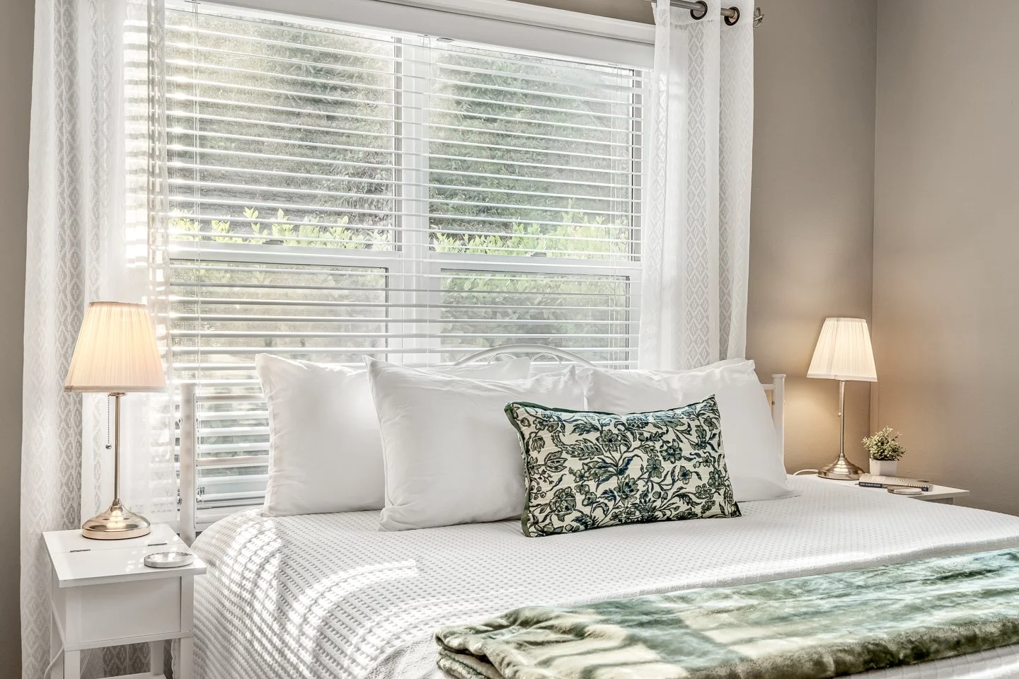 Interiors - AirBnB RES (3).jpg