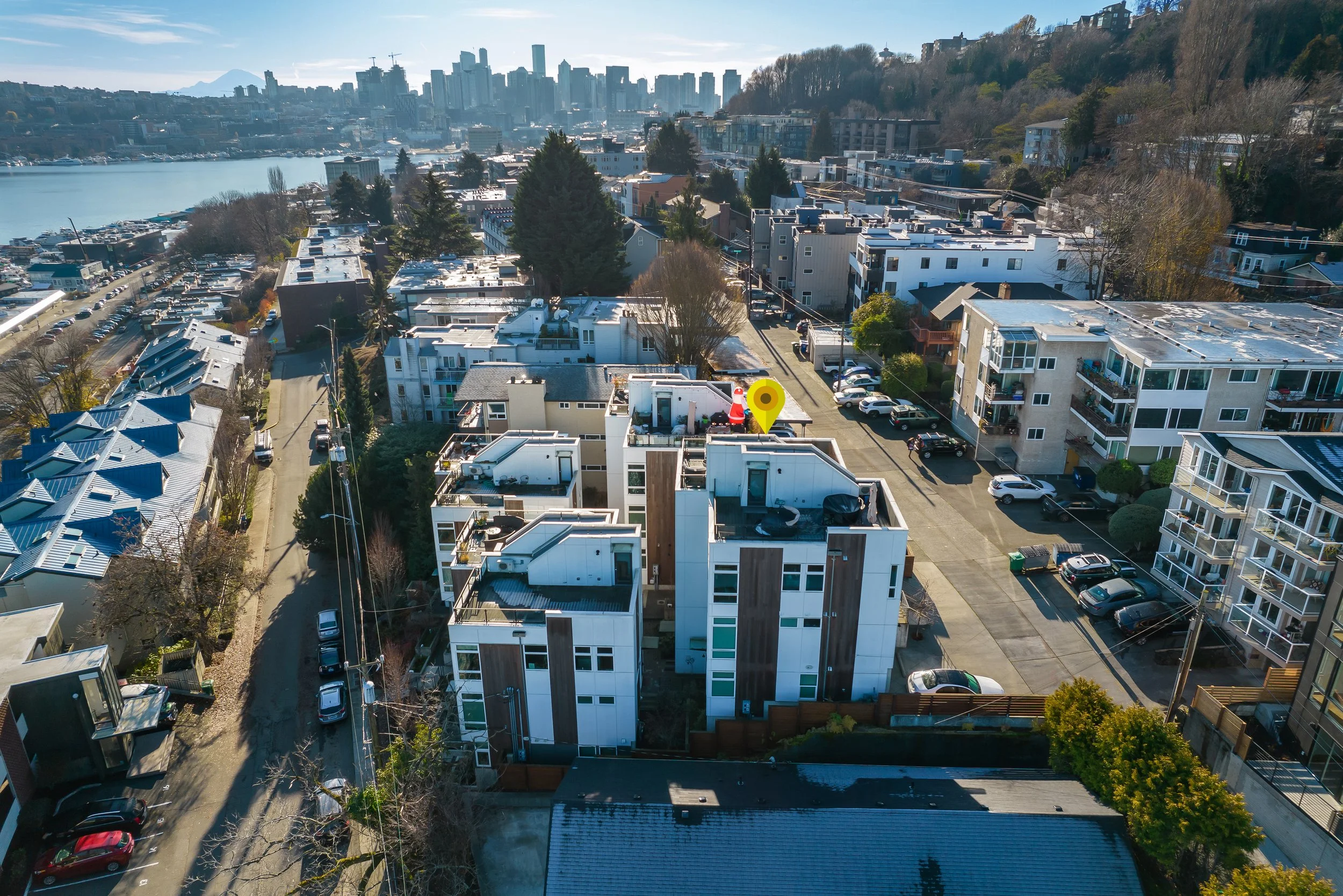 2433 8th Ave N, Seattle WA_0054 marked.jpg