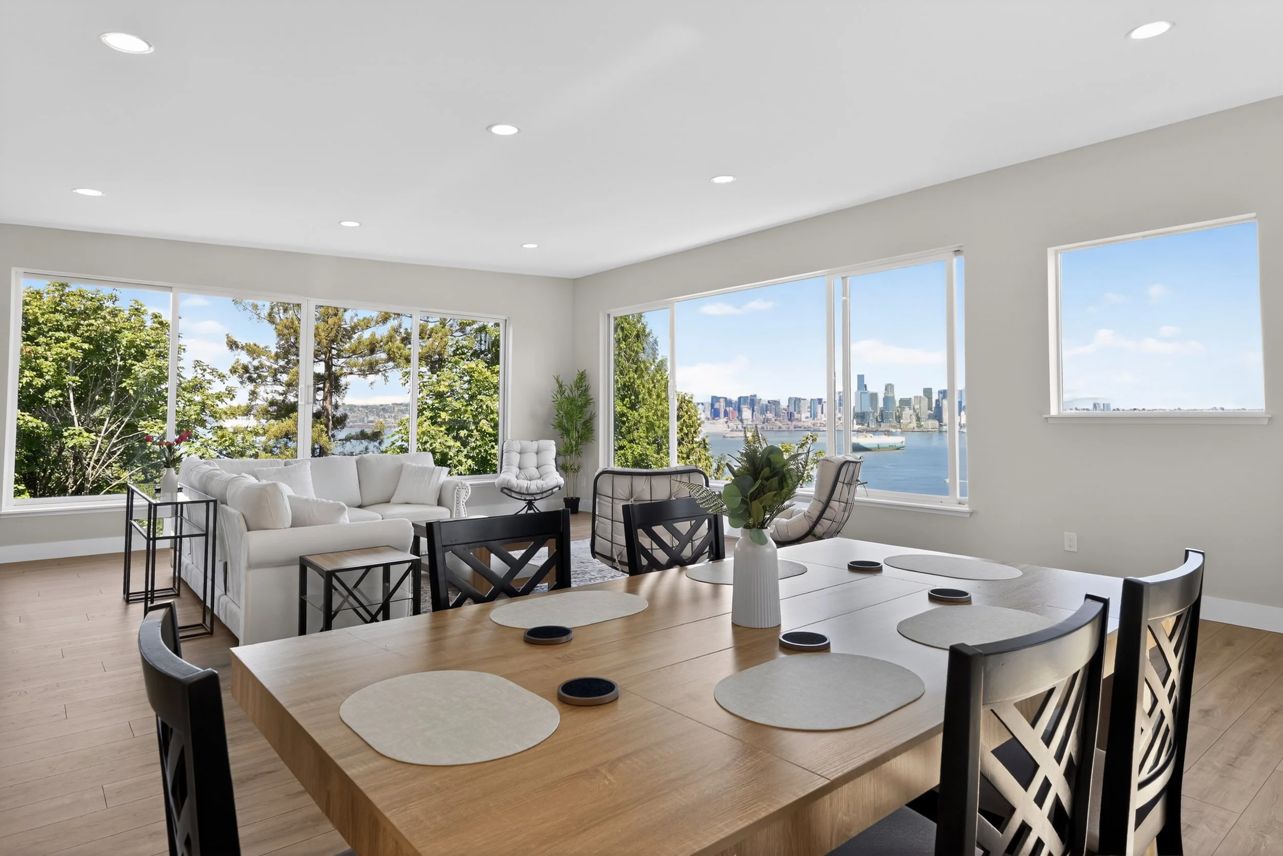 28_1701_41st_Ave_SW-Dining_room-0228.jpg