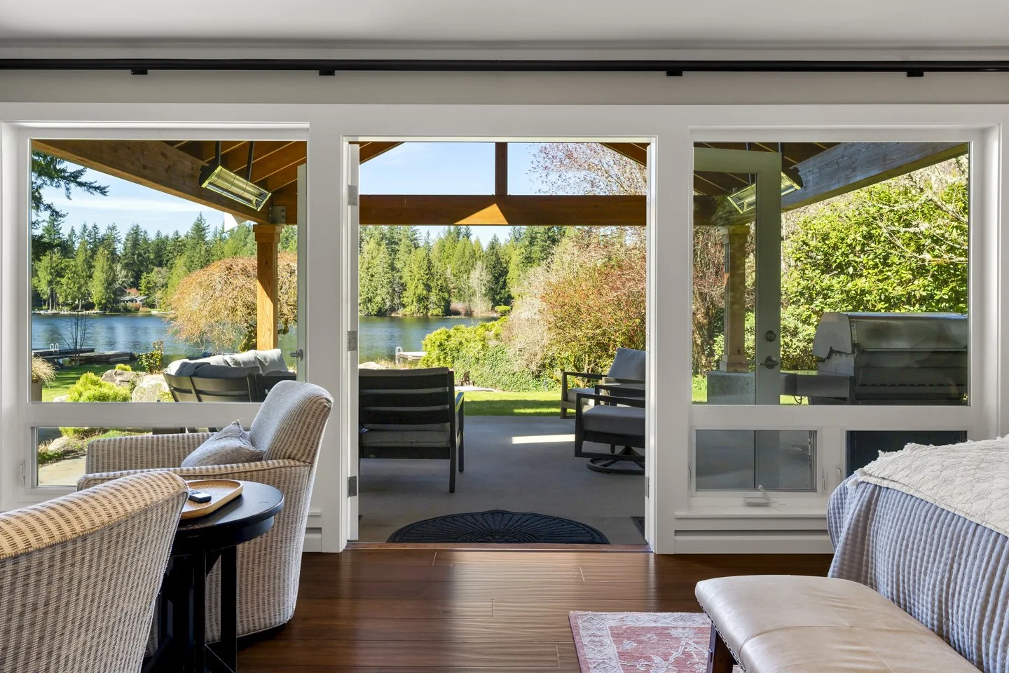 Interior - AirB&B res (24).jpg