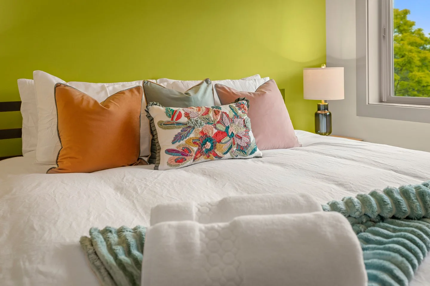 Interiors AirBnB RES (27).jpg