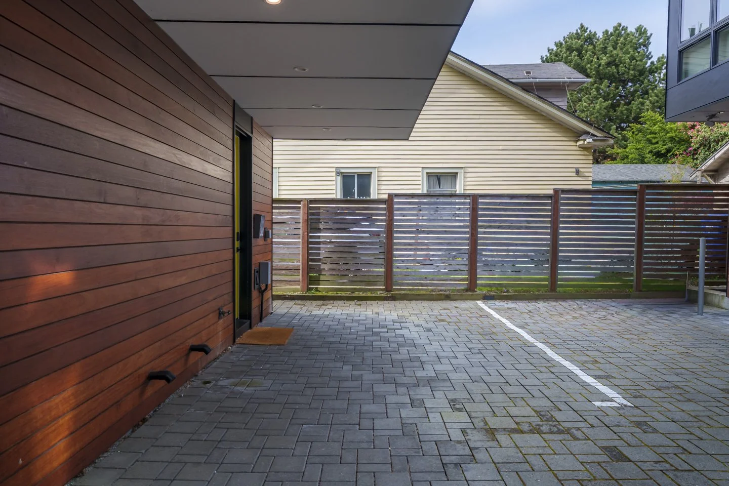 Sound Stays - Dexter - Exterior - AirB&B (9).jpg
