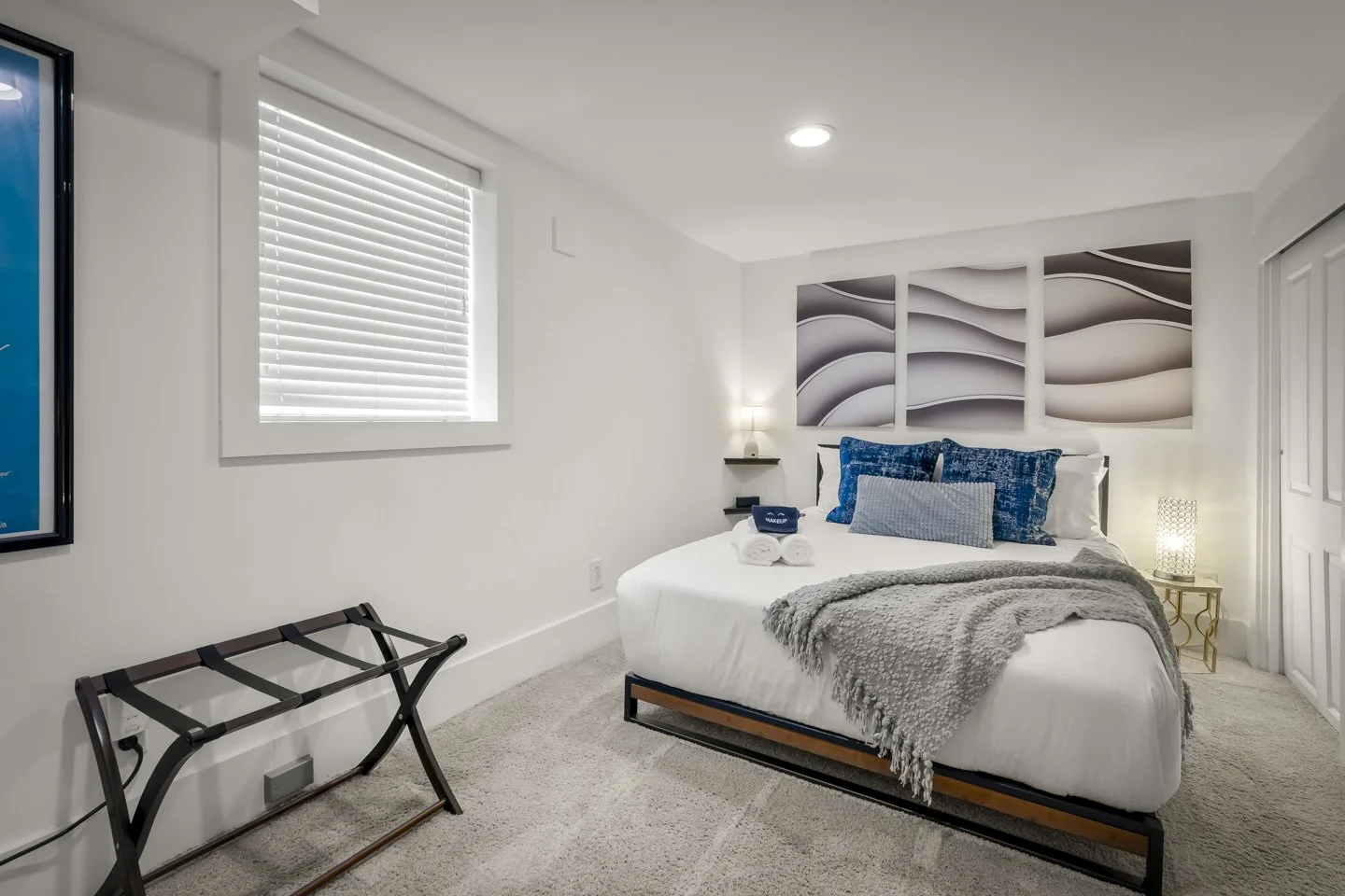 Interior - AirB&B (32).jpg
