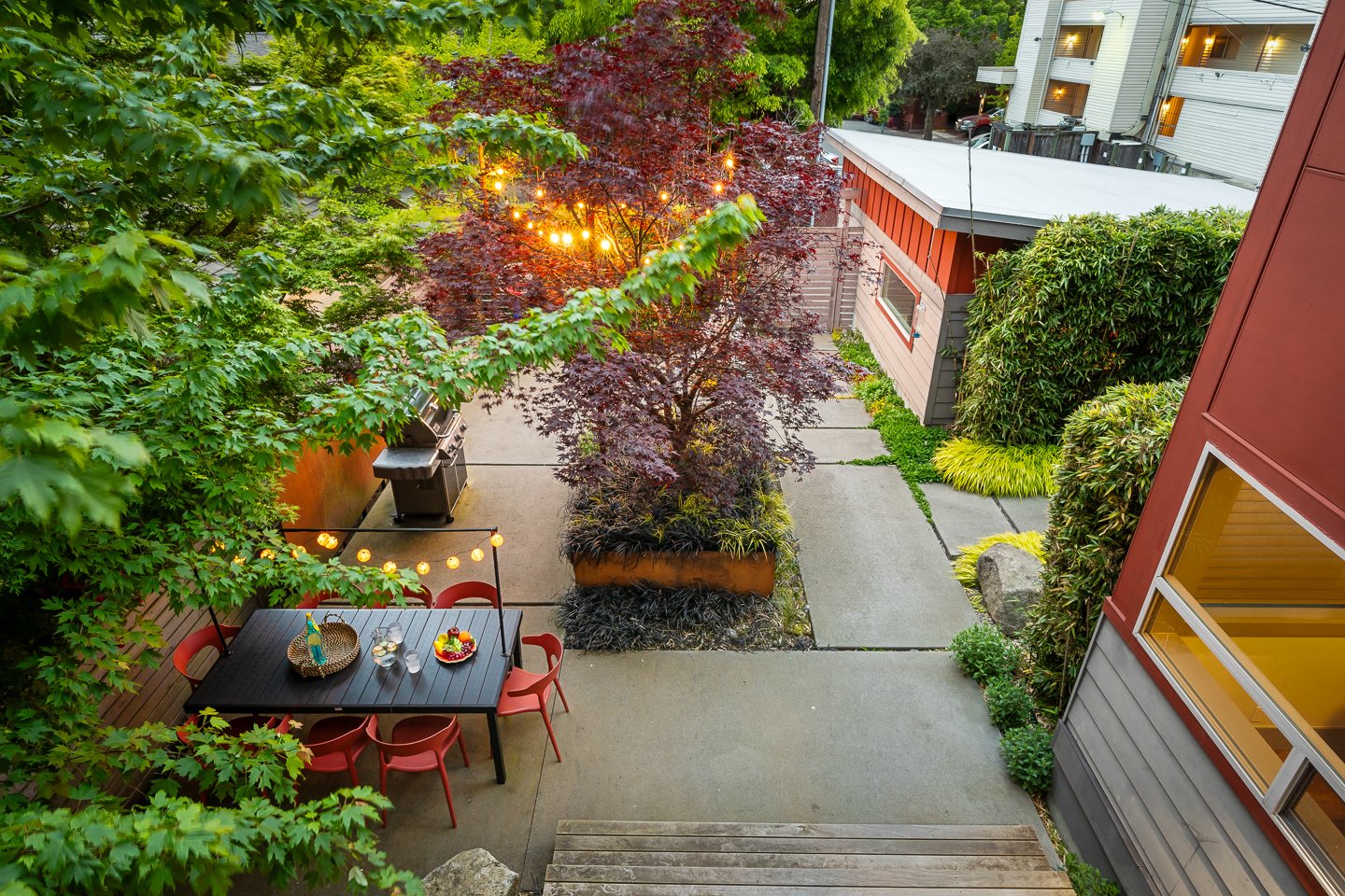 Yard AirBnB RES (10).jpg