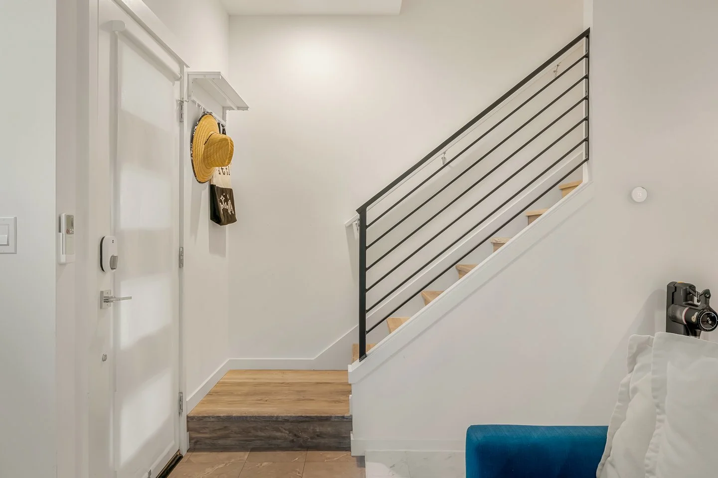 Interiors - AirBnB 1440 (31).jpg