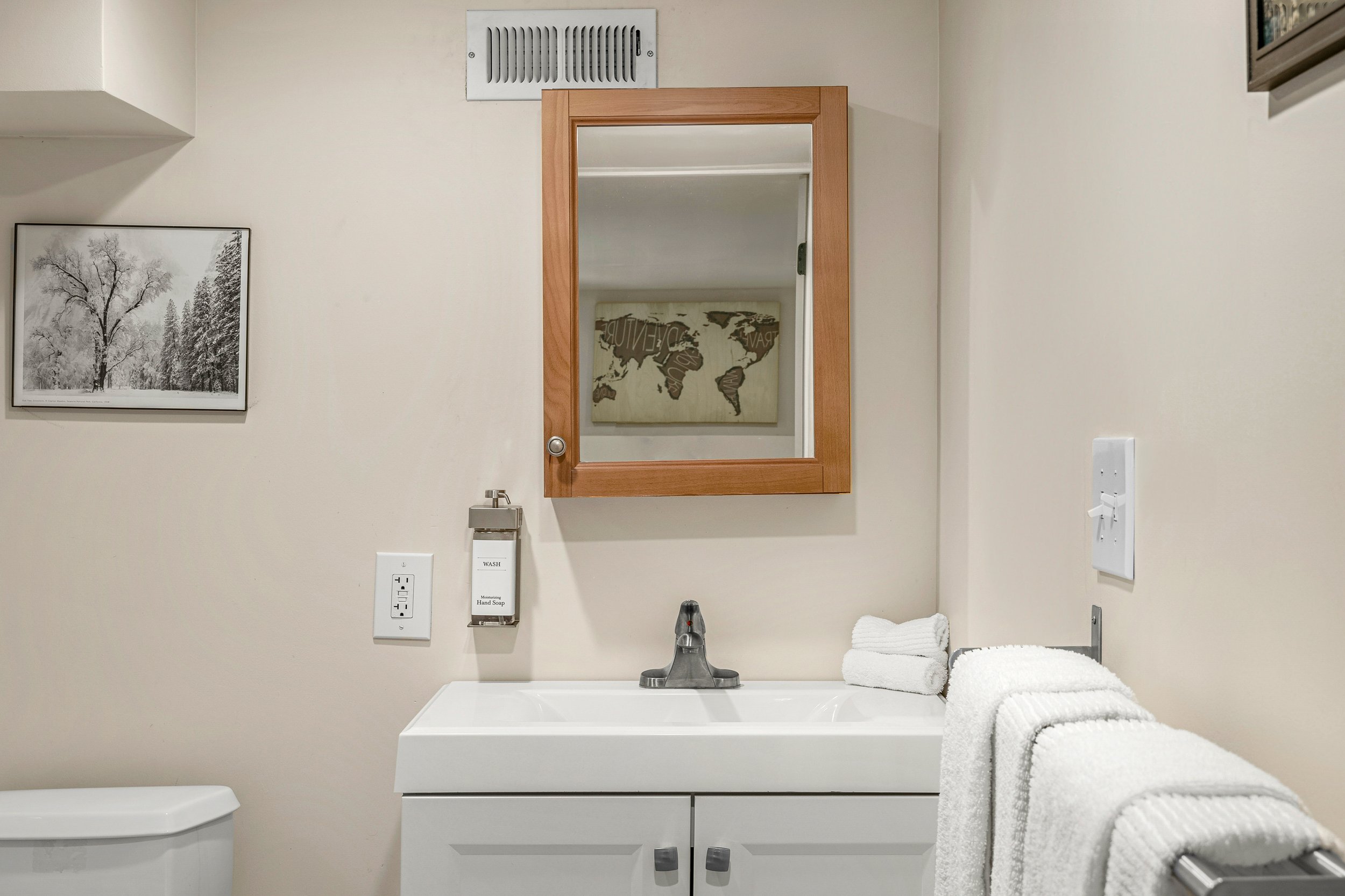 Interiors - Wallingford 1913 39th (11).jpg