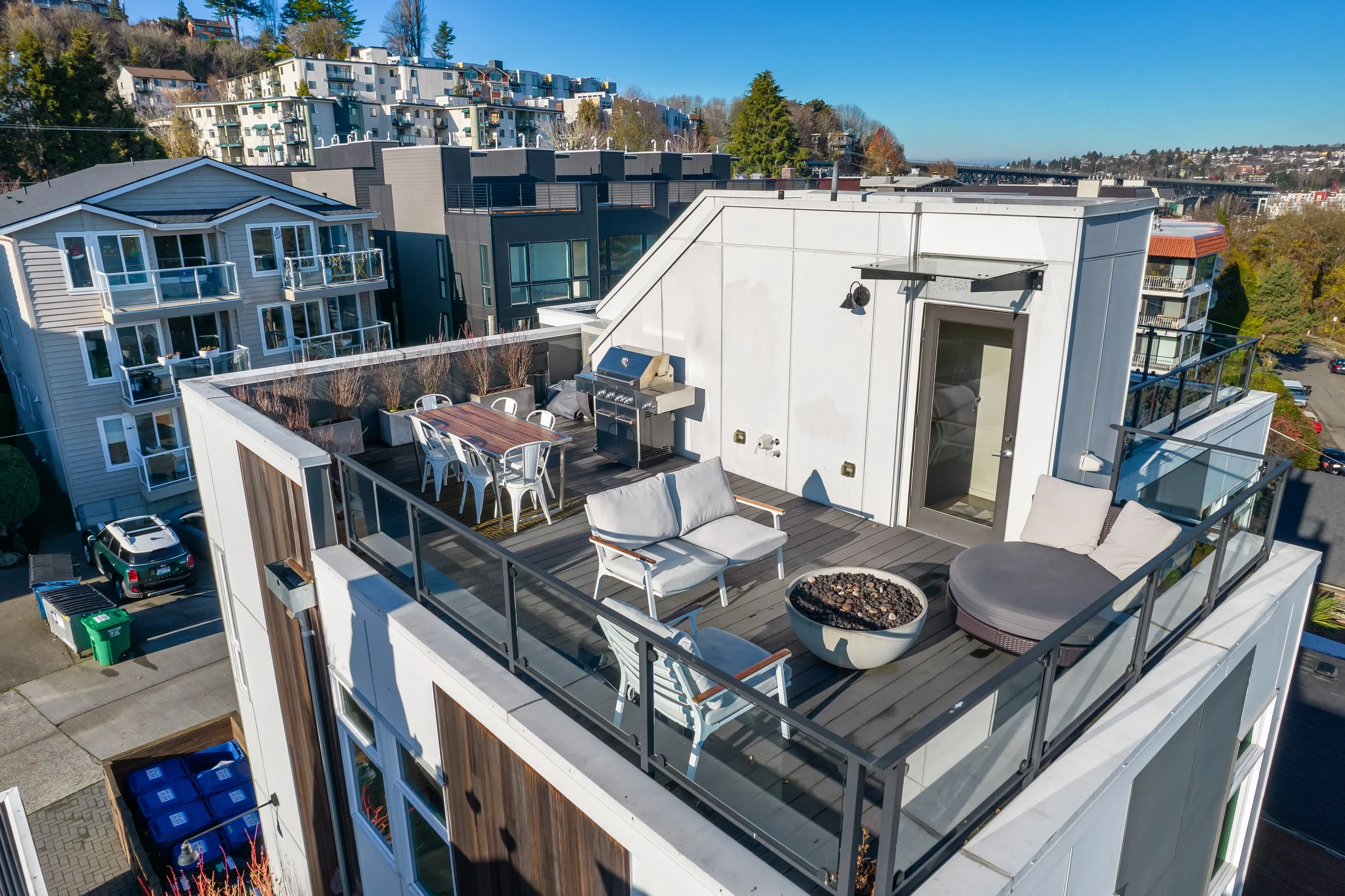 2433 8th Ave N, Seattle WA_0044.jpg