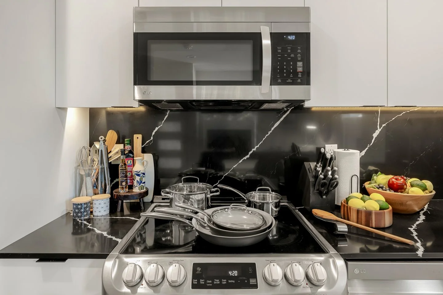 Interiors - AirBnB 1440 (2).jpg