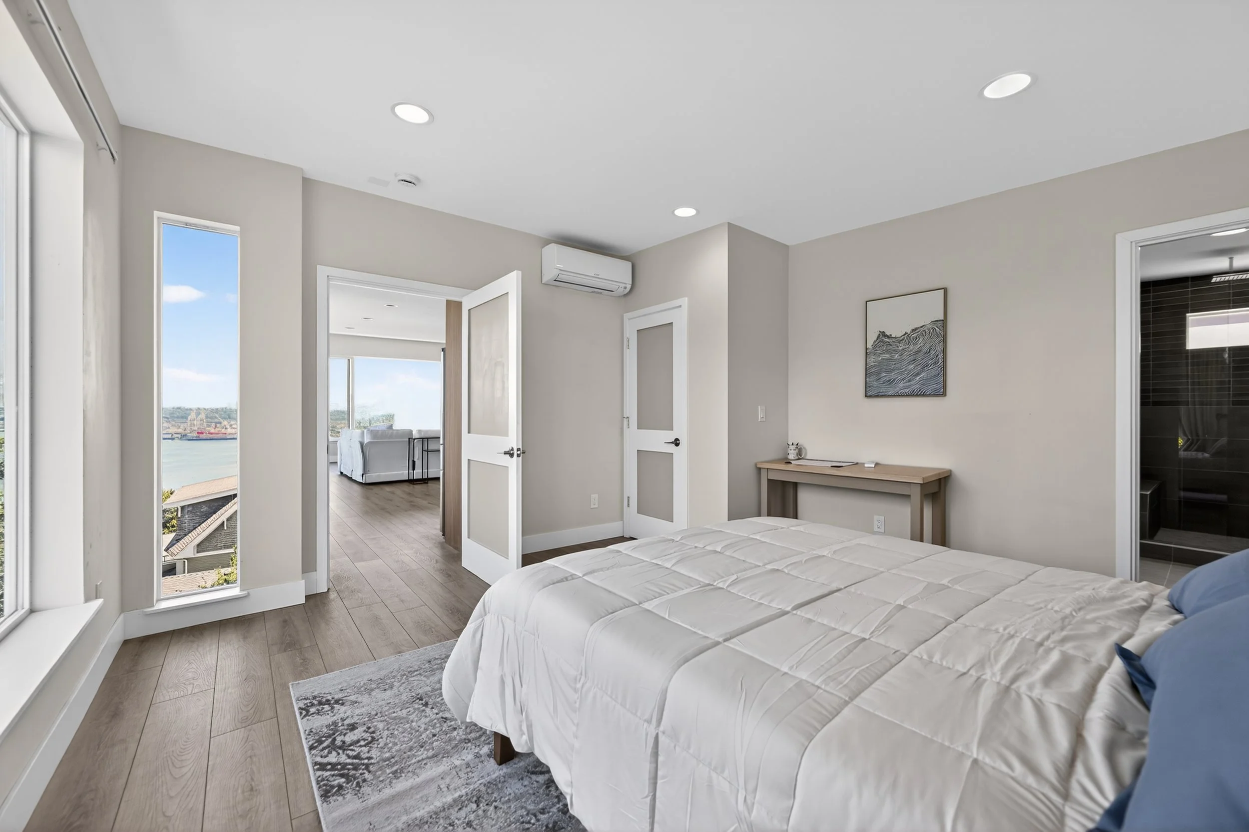 30_1701_41st_Ave_SW-Bedroom-0204.jpg