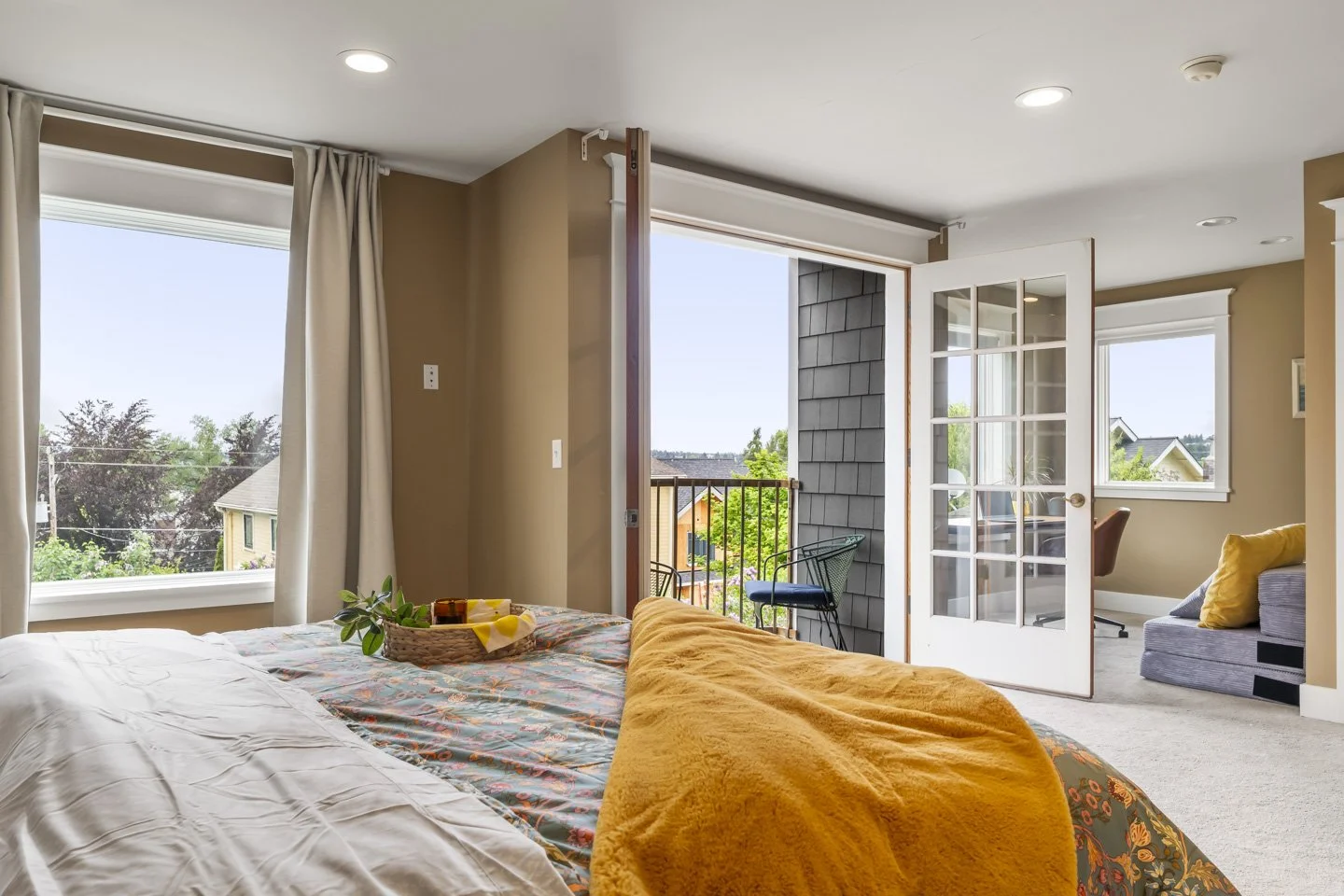 Sound Stays - Rathbun - Interior - AirB&B (24).jpg