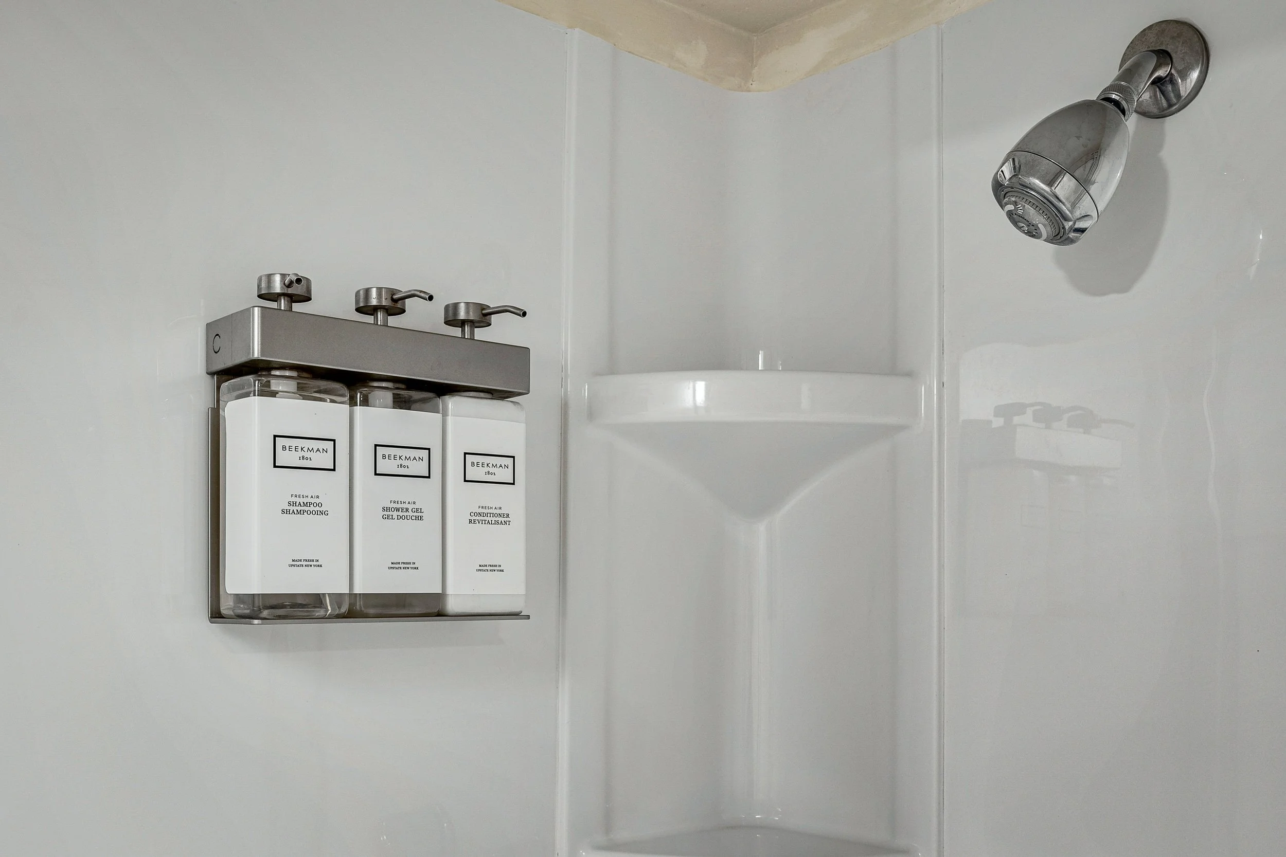 Interiors - Wallingford 1913 39th (10).jpg