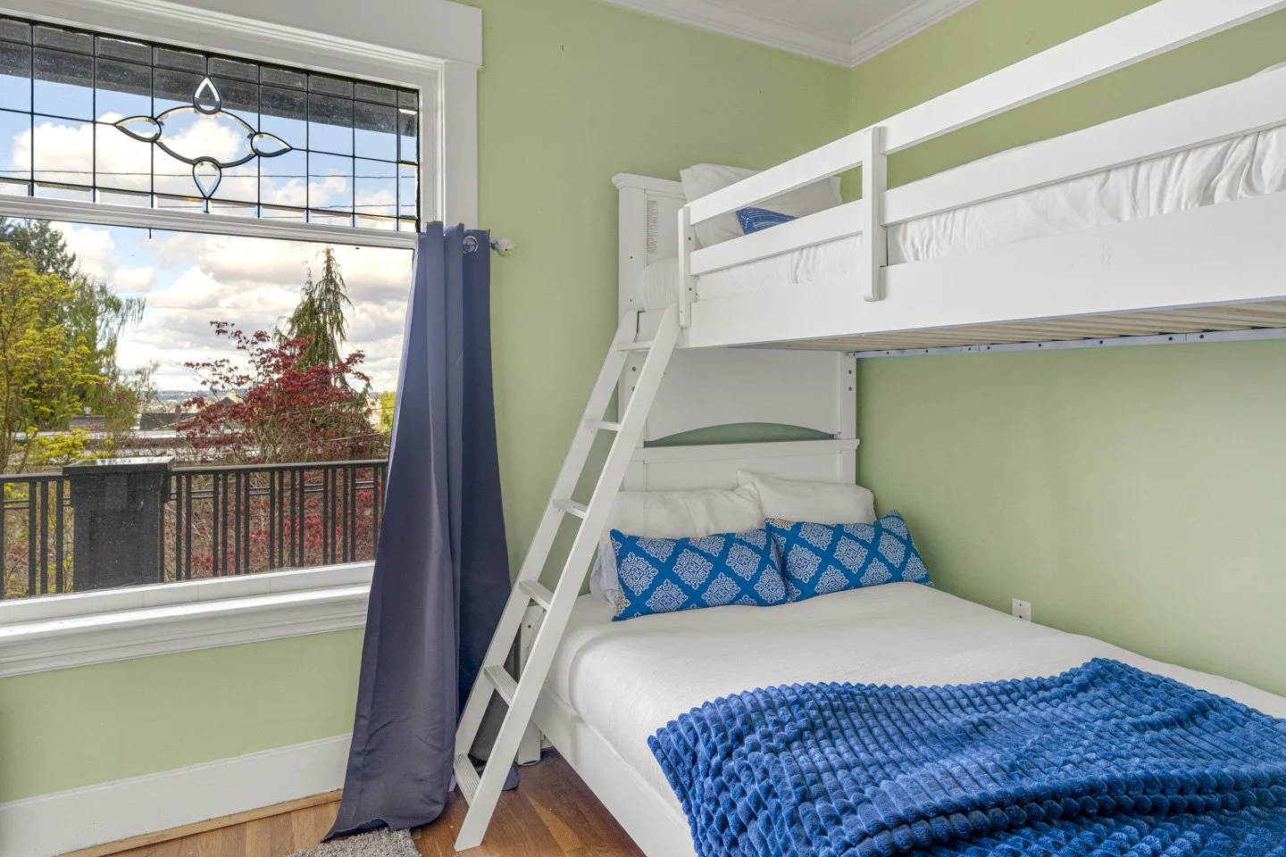 Sound Stays - Volunteer Park - AirB&B RES (22).jpg