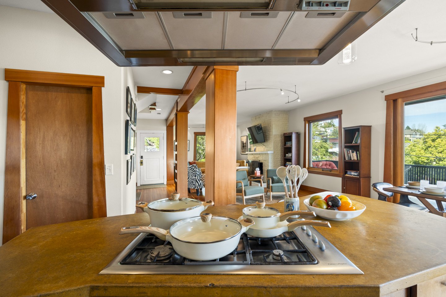 Interiors - AirB&B (28).jpg