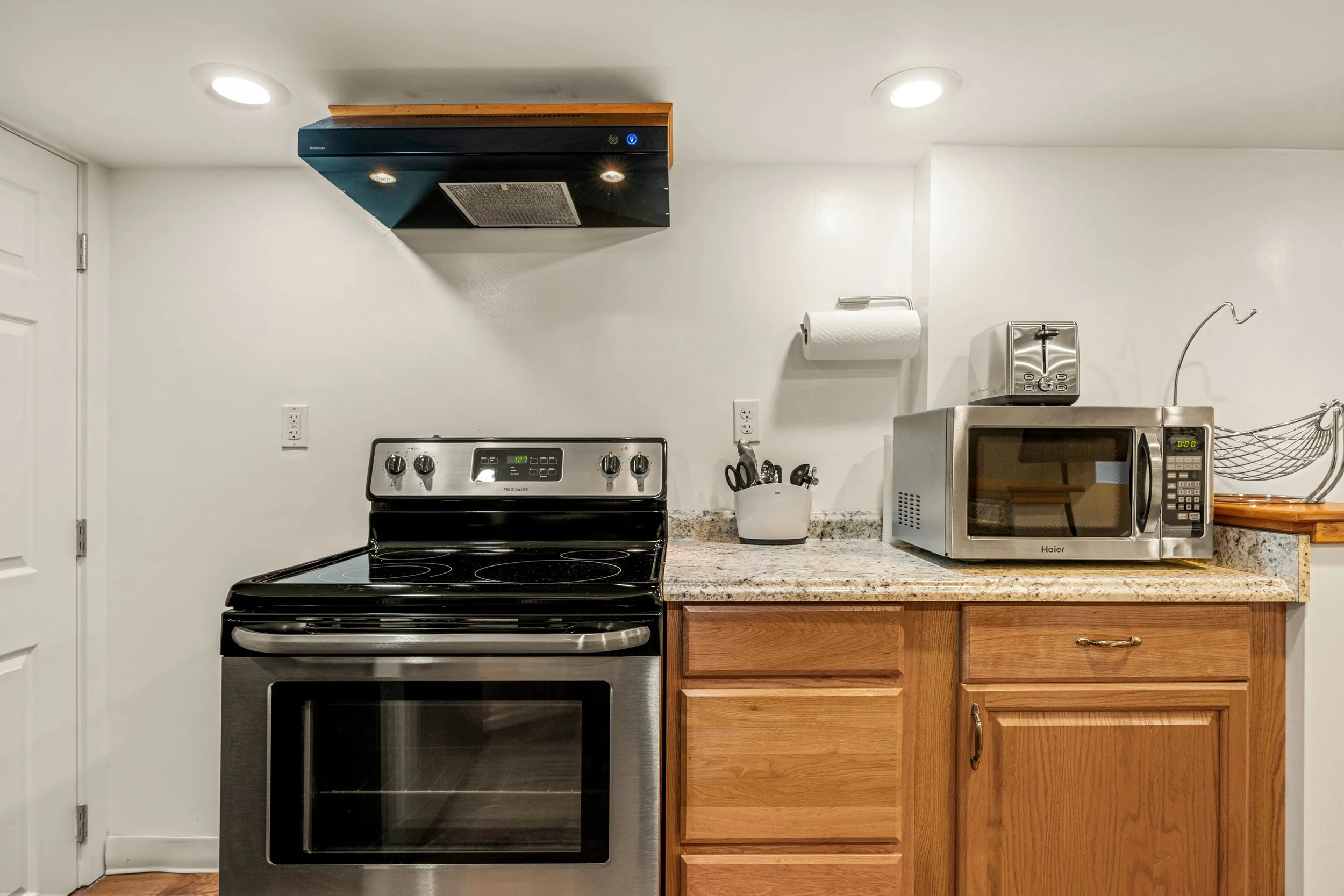 Interiors - Wallingford 1913 39th (6).jpg