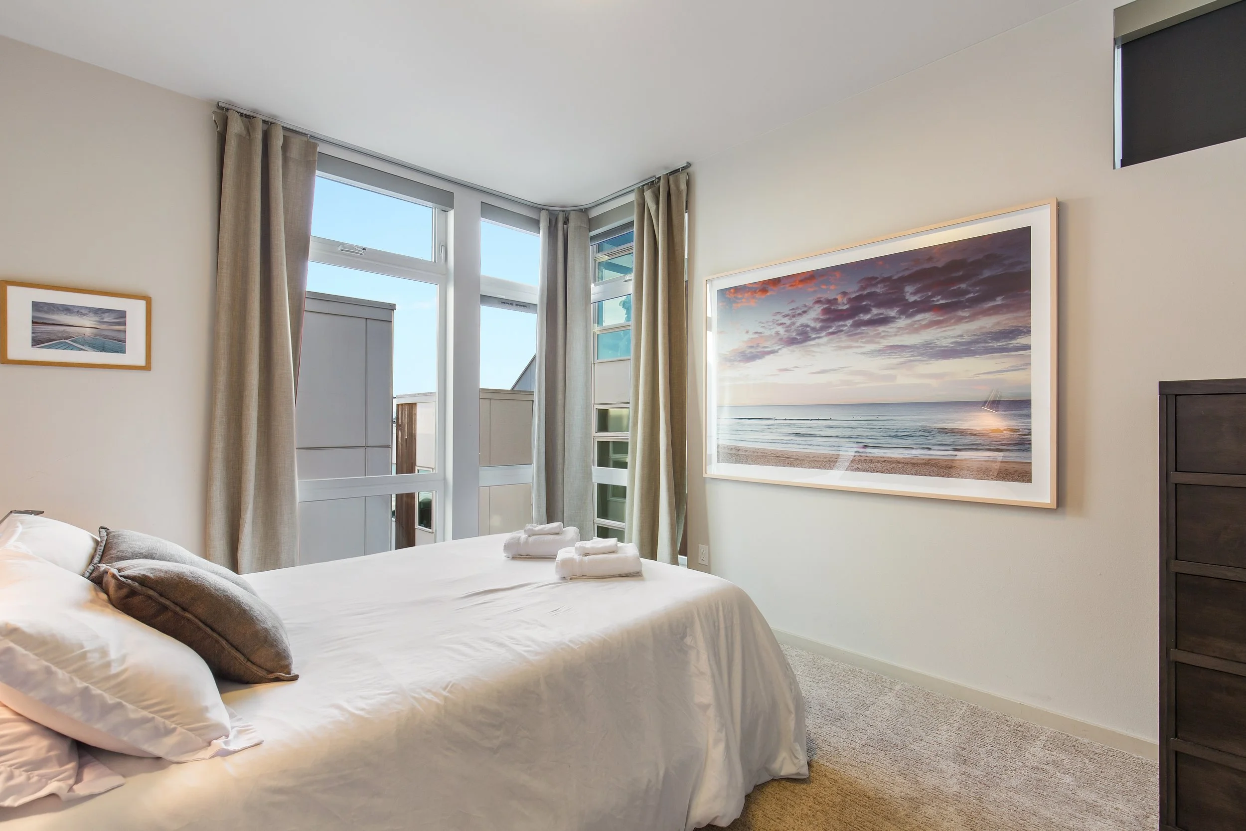 2433 8th Ave N, Seattle WA_0025.jpg