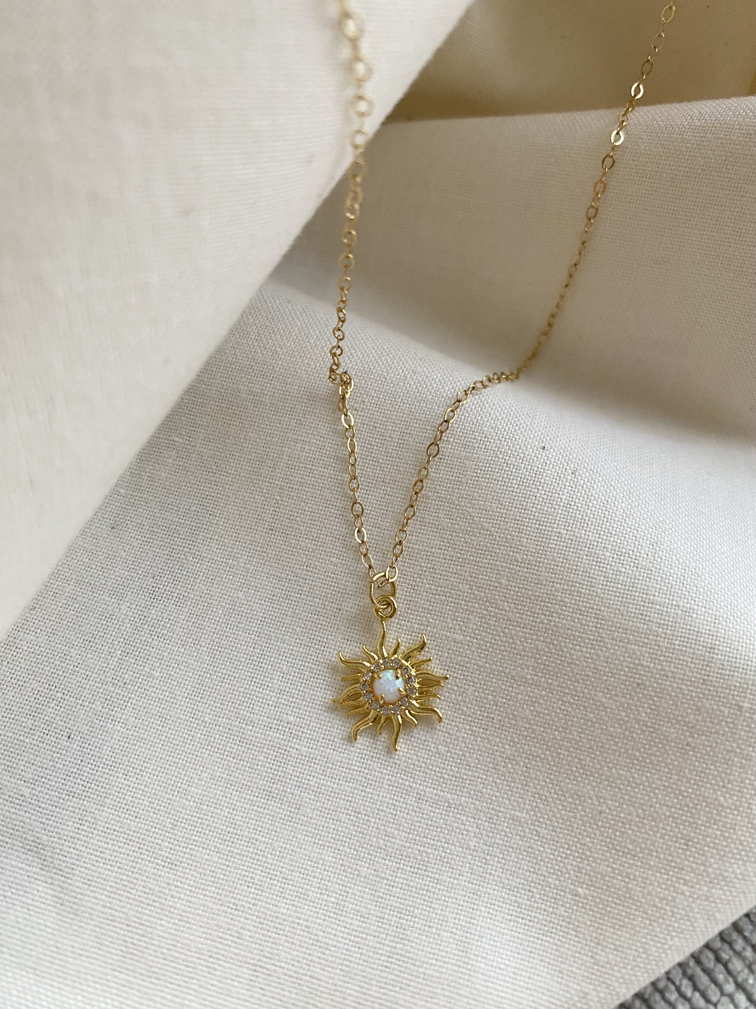 Annaliese Star Necklace 14k Gold Filled