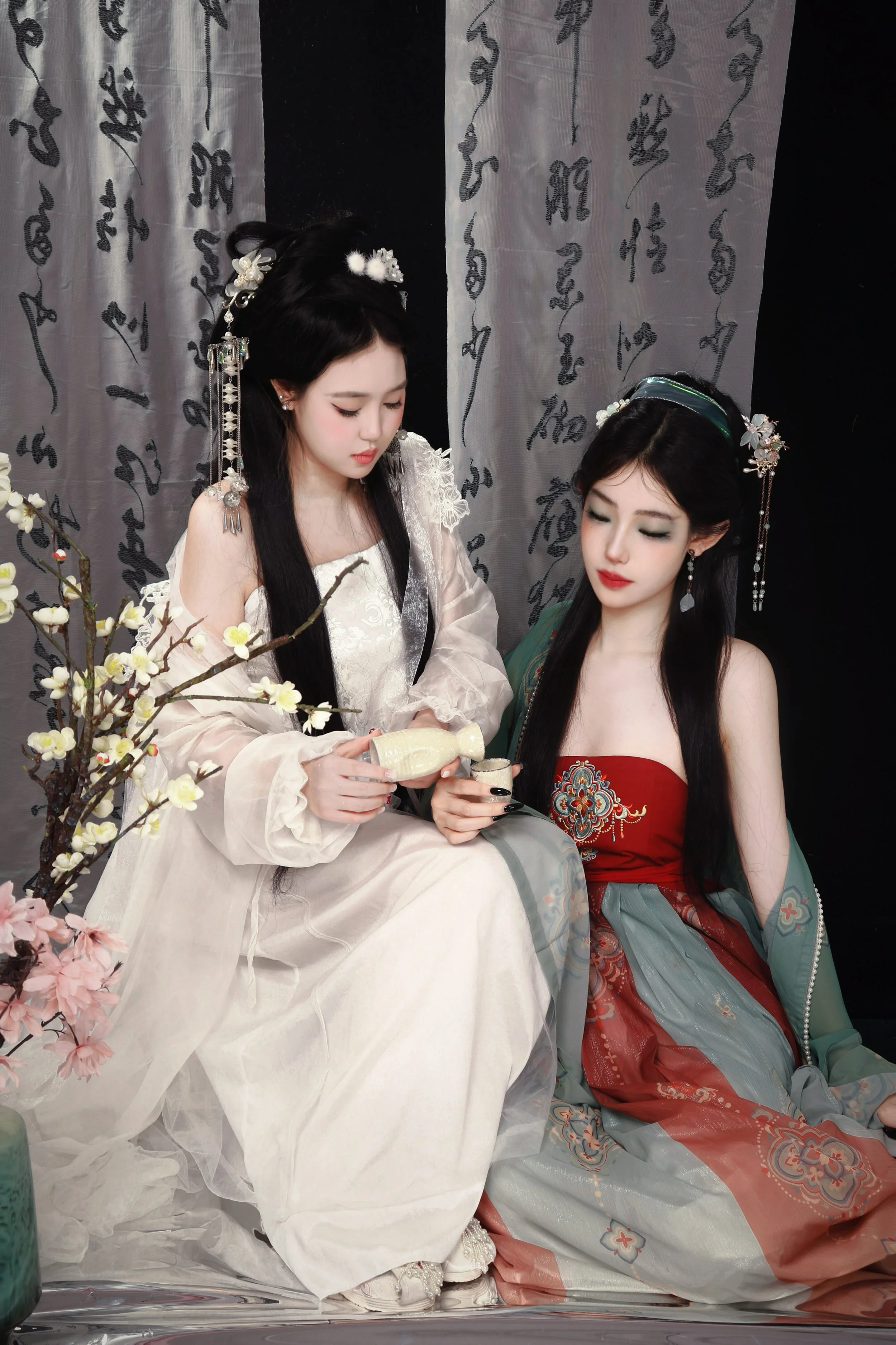 Madame White Snake Hanfu Besties Photoshoot