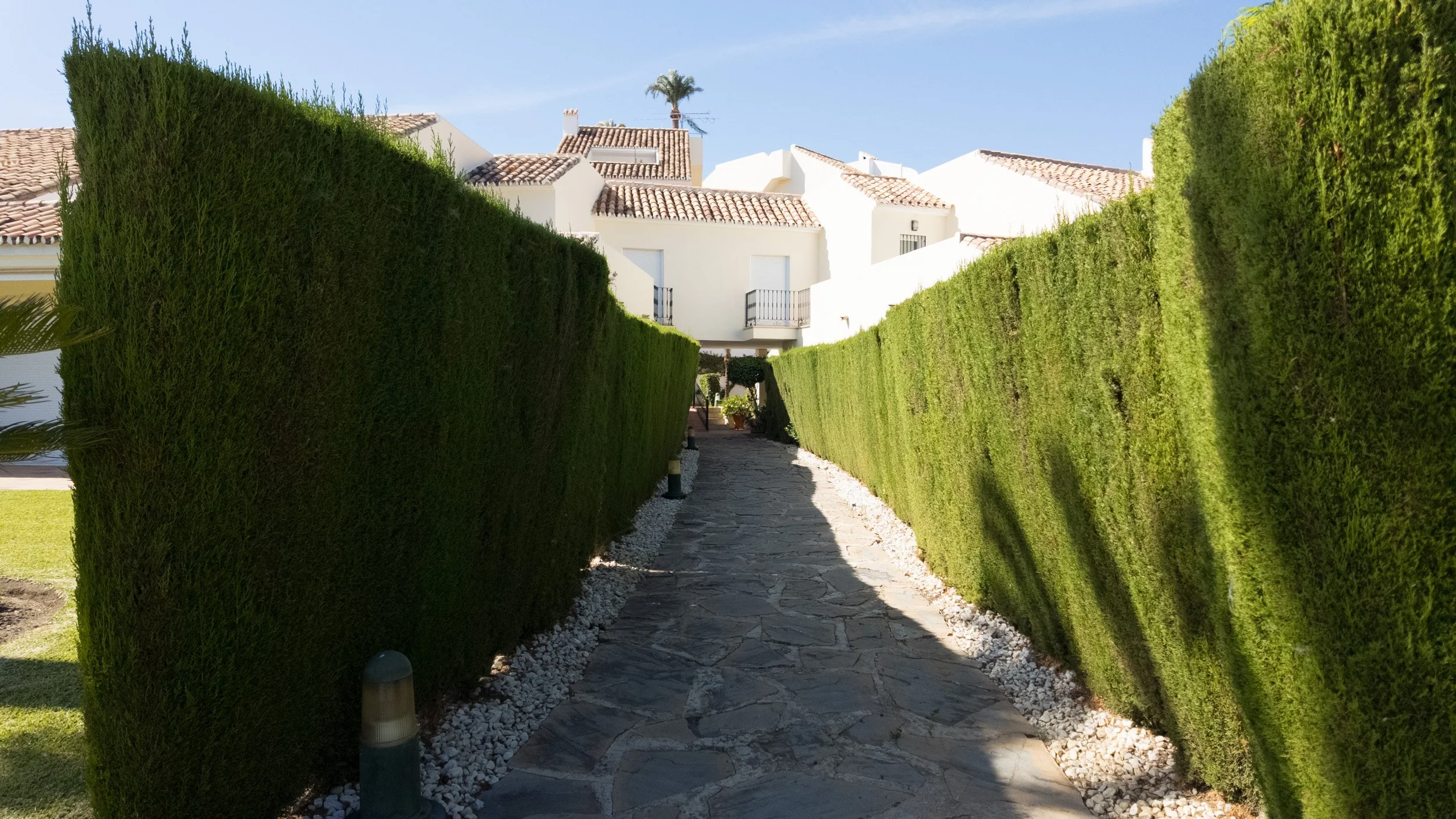 three-bedroom-townhouse-los-altos-de-aloha-jds4106-39.jpg