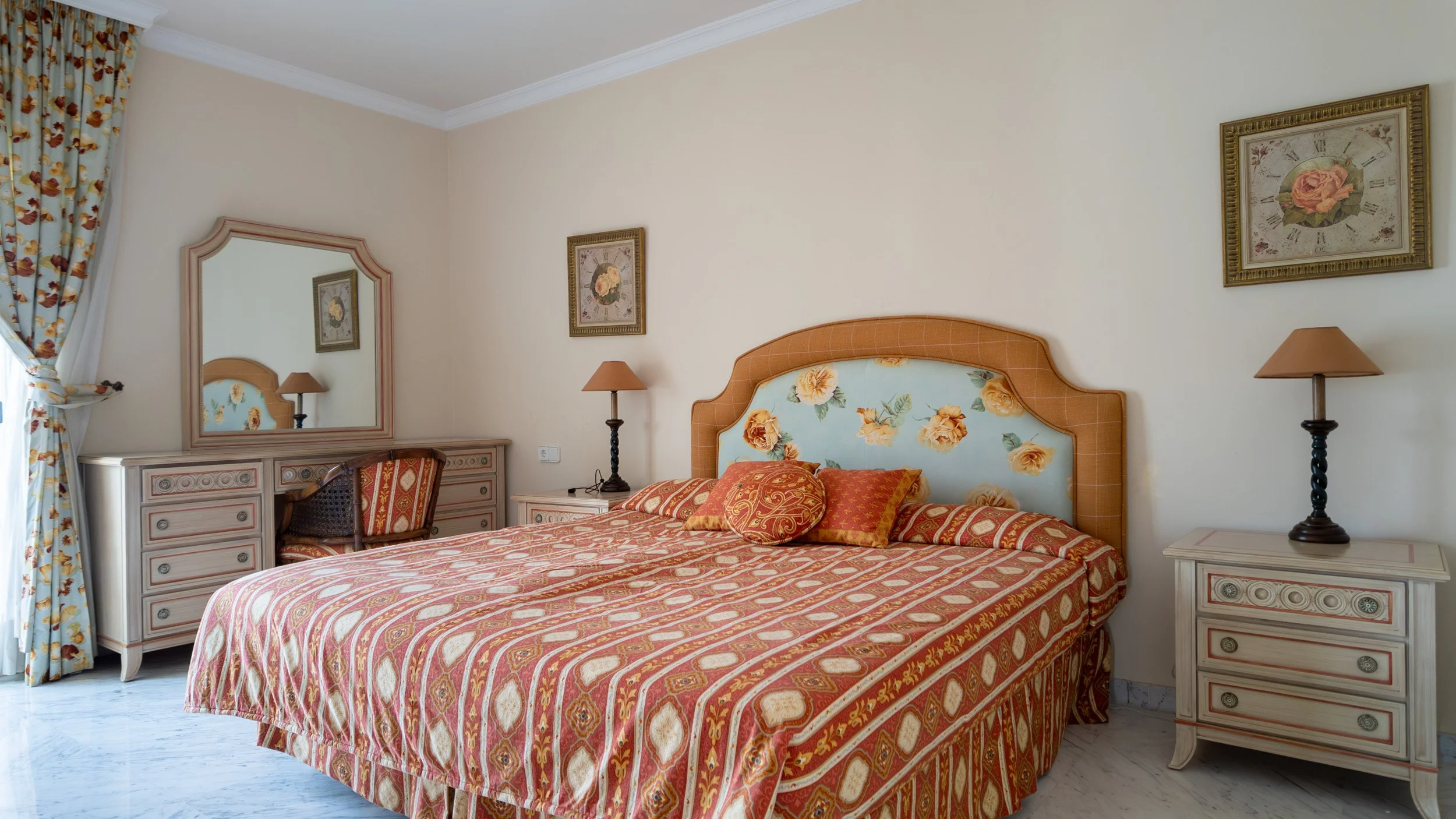 two-adjacent-3-beds-apts-playas-del-duque-puerto-banus-fs0701-7.jpg